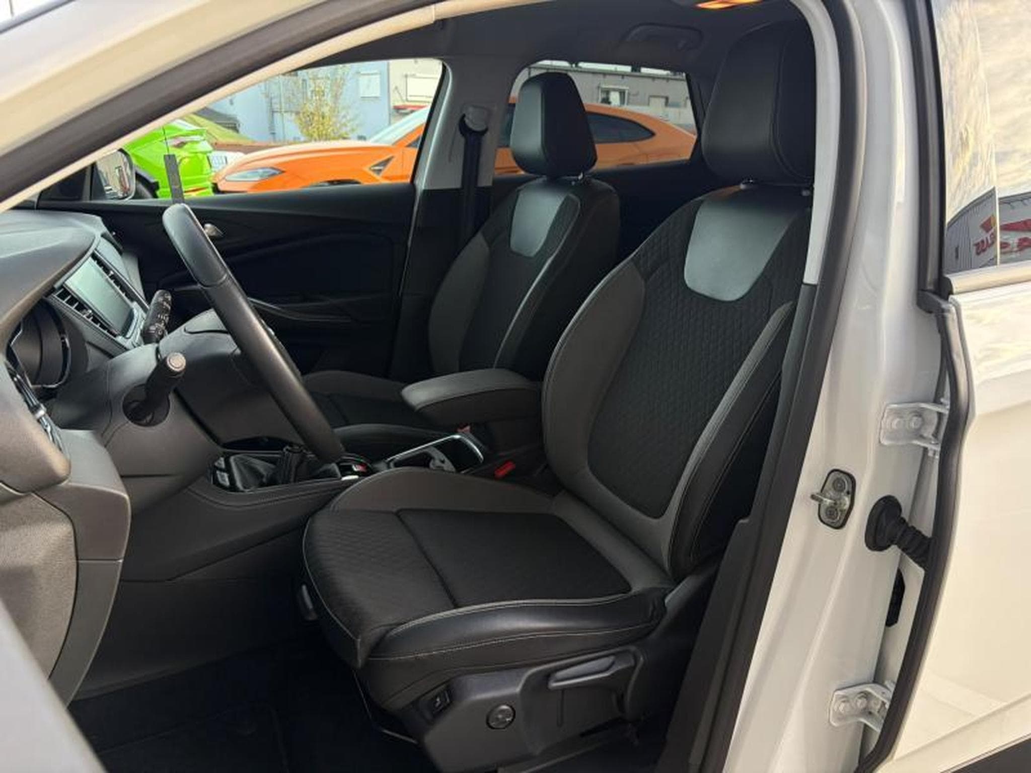 Opel Grandland X Business INNOVATION 1.5 130ch (2019) - Foto 9