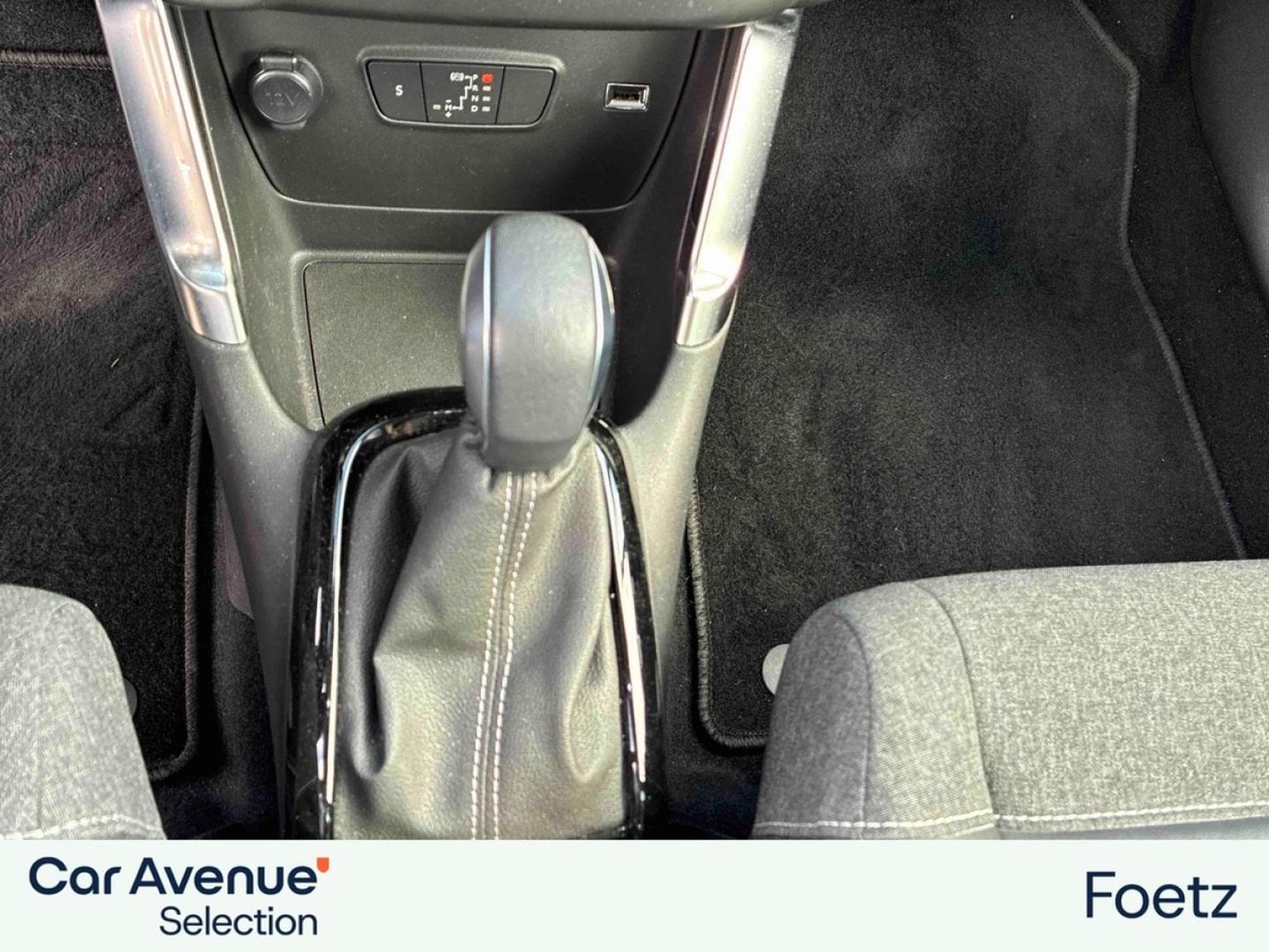 CITROEN C3 Aircross PureTech 130ch S&S Shine Pack EAT6 (2023) - Photo 10