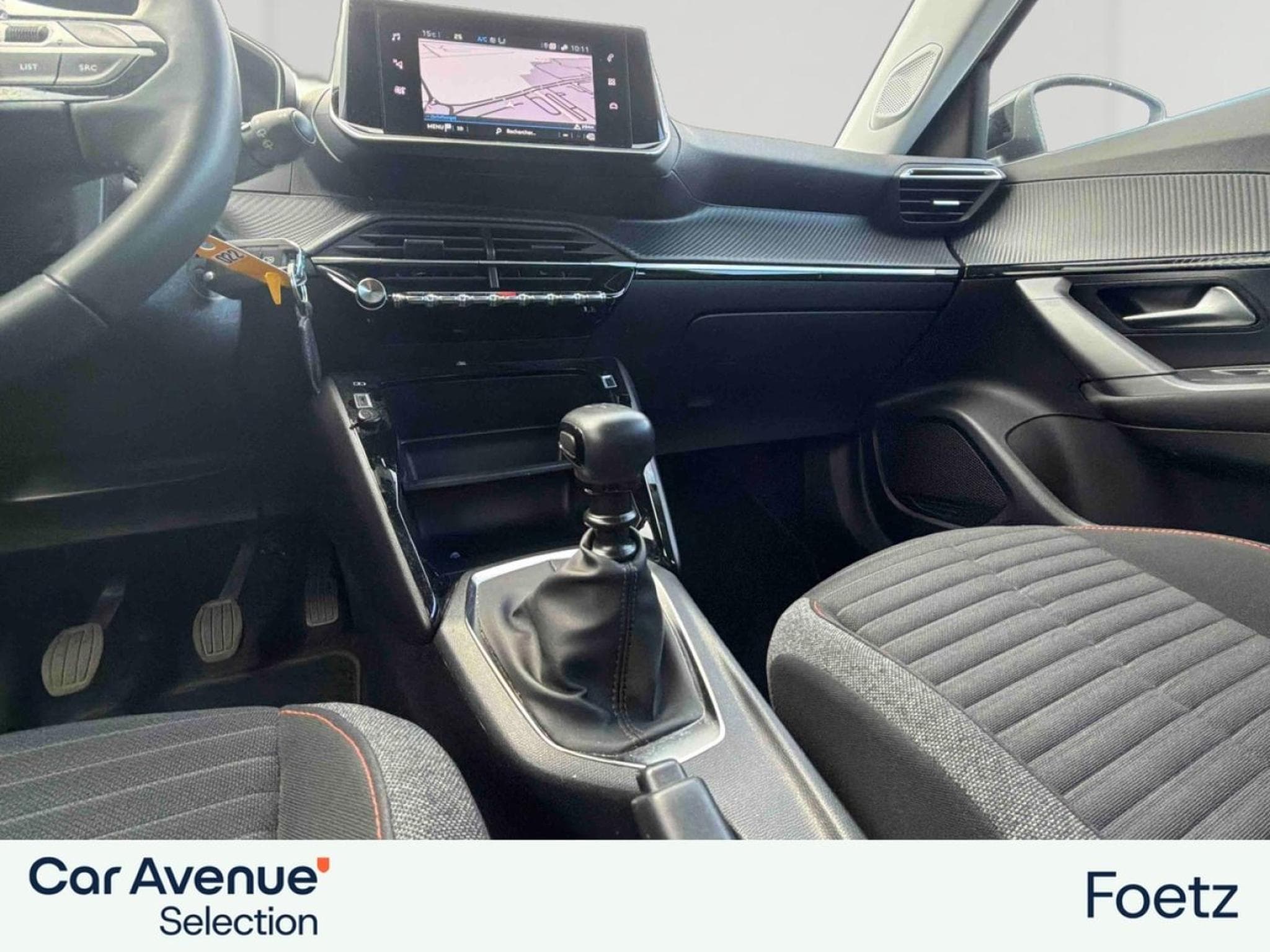 PEUGEOT 2008 1.2 PureTech 100ch S&S Active Pack (2022) - Foto 2