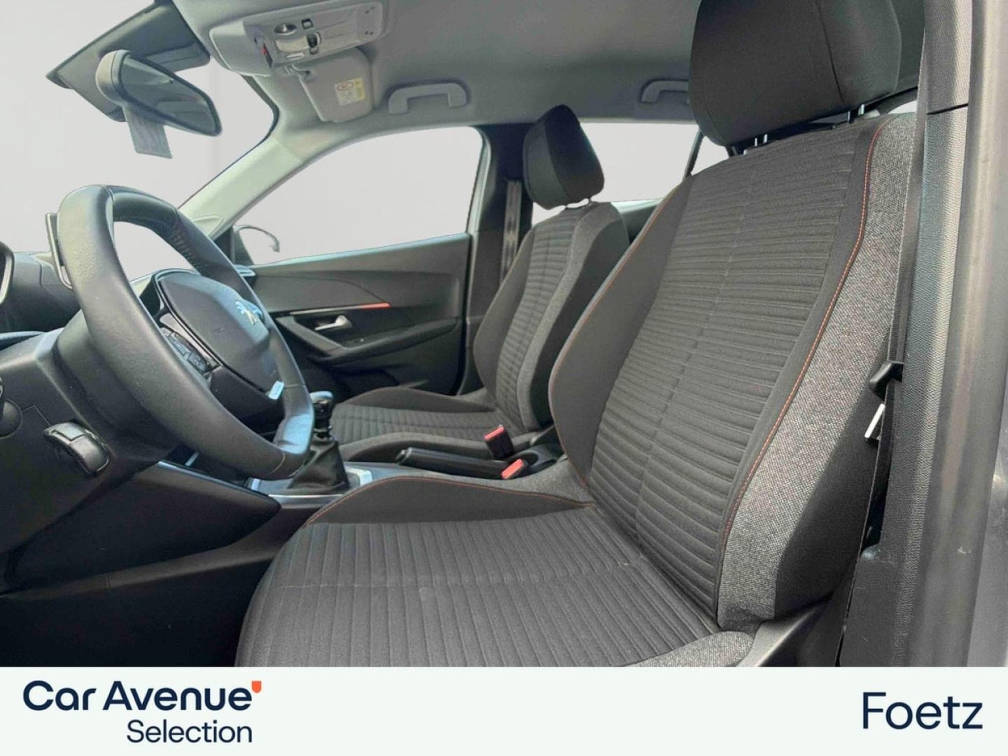 PEUGEOT 2008 1.2 PureTech 100ch S&S Active Pack (2022) - Foto 8
