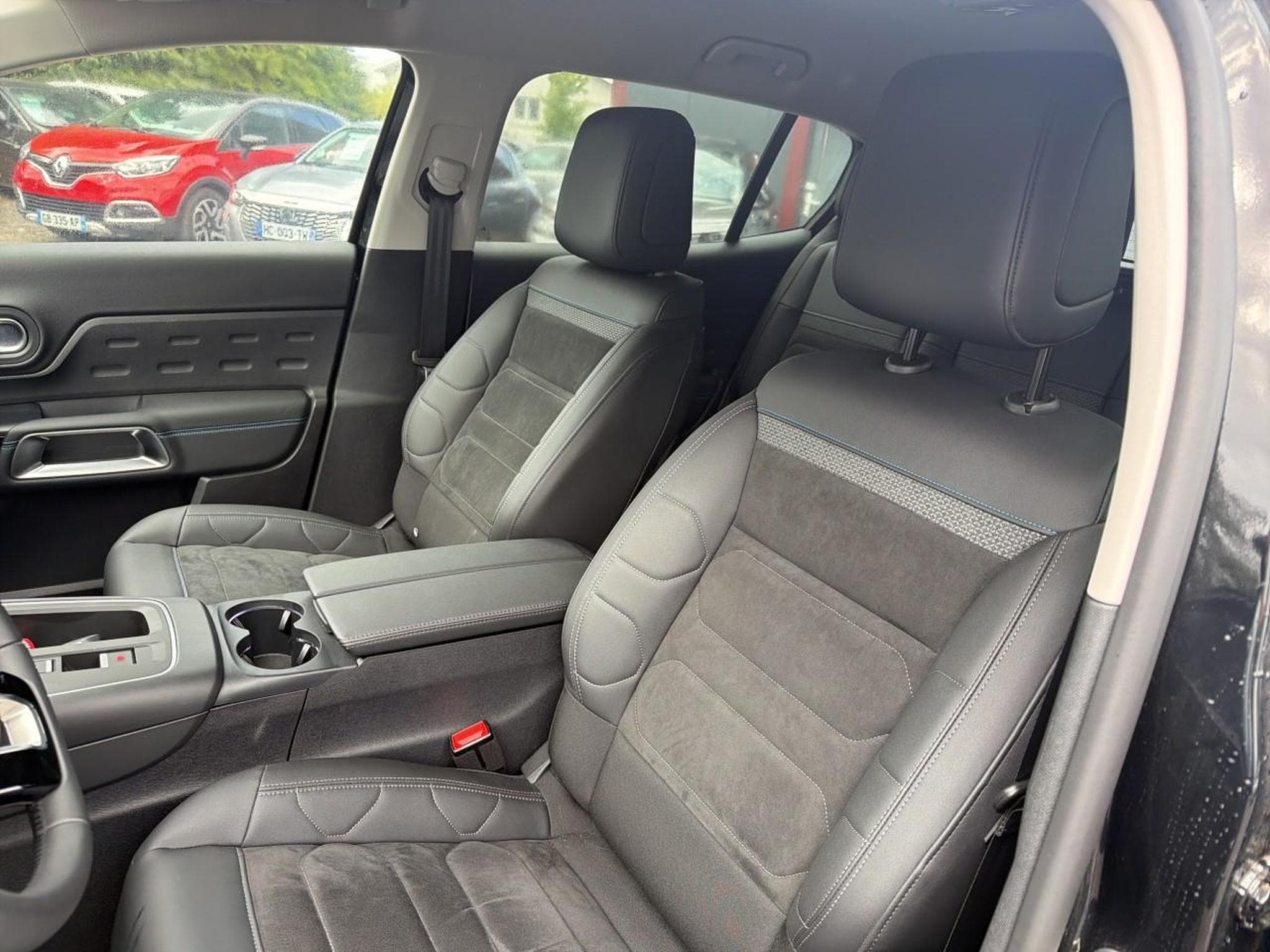 Citroen C5 AIRCROSS 1.6 HYBRIDE RECHARGEABLE 225 MAX BOITE AUTOMATIQUE (2024) - Photo 12