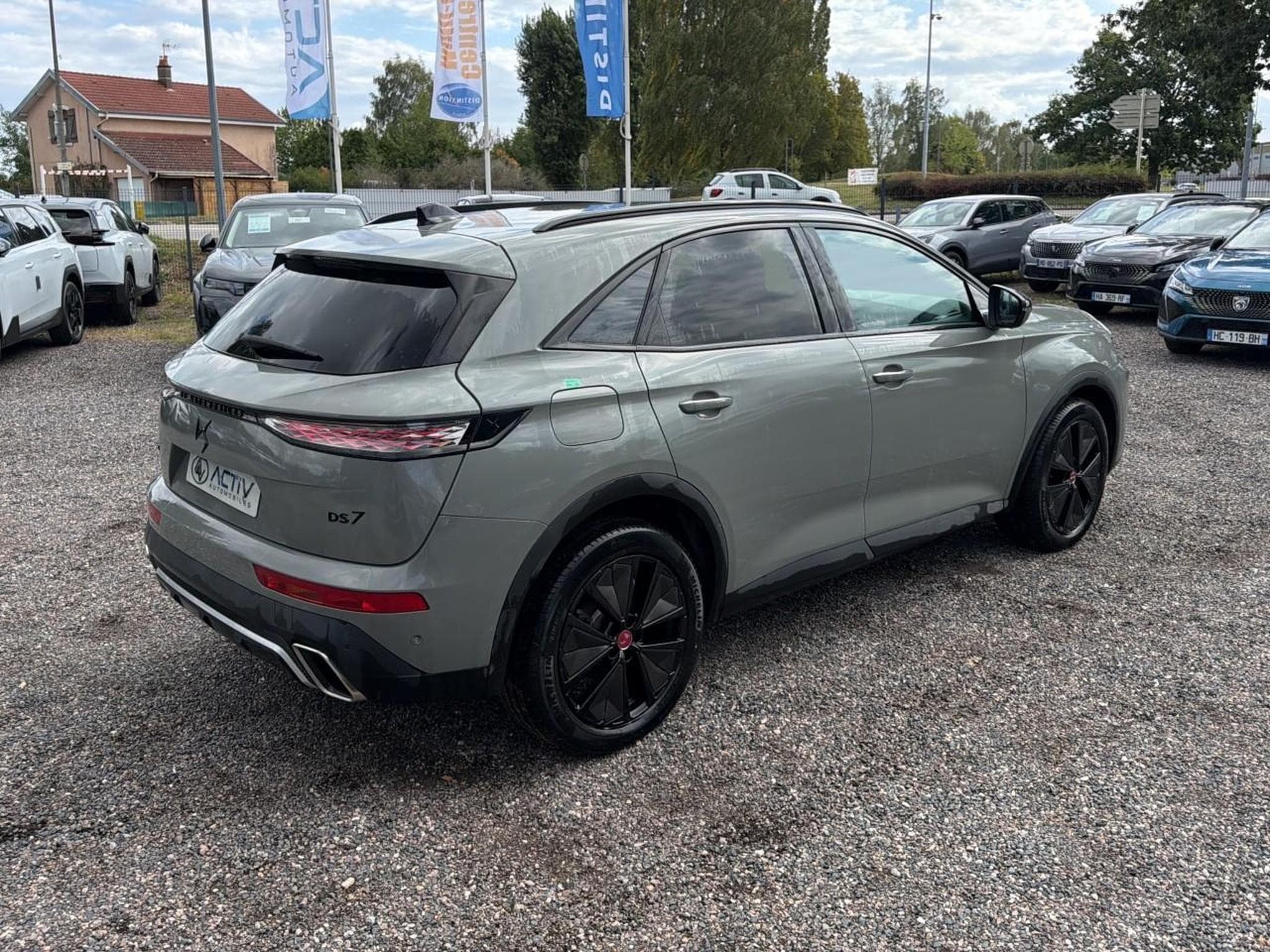 DS Automobiles DS7 E-TENSE 225 PERFORMANCE LINE + (2024) - Photo 5