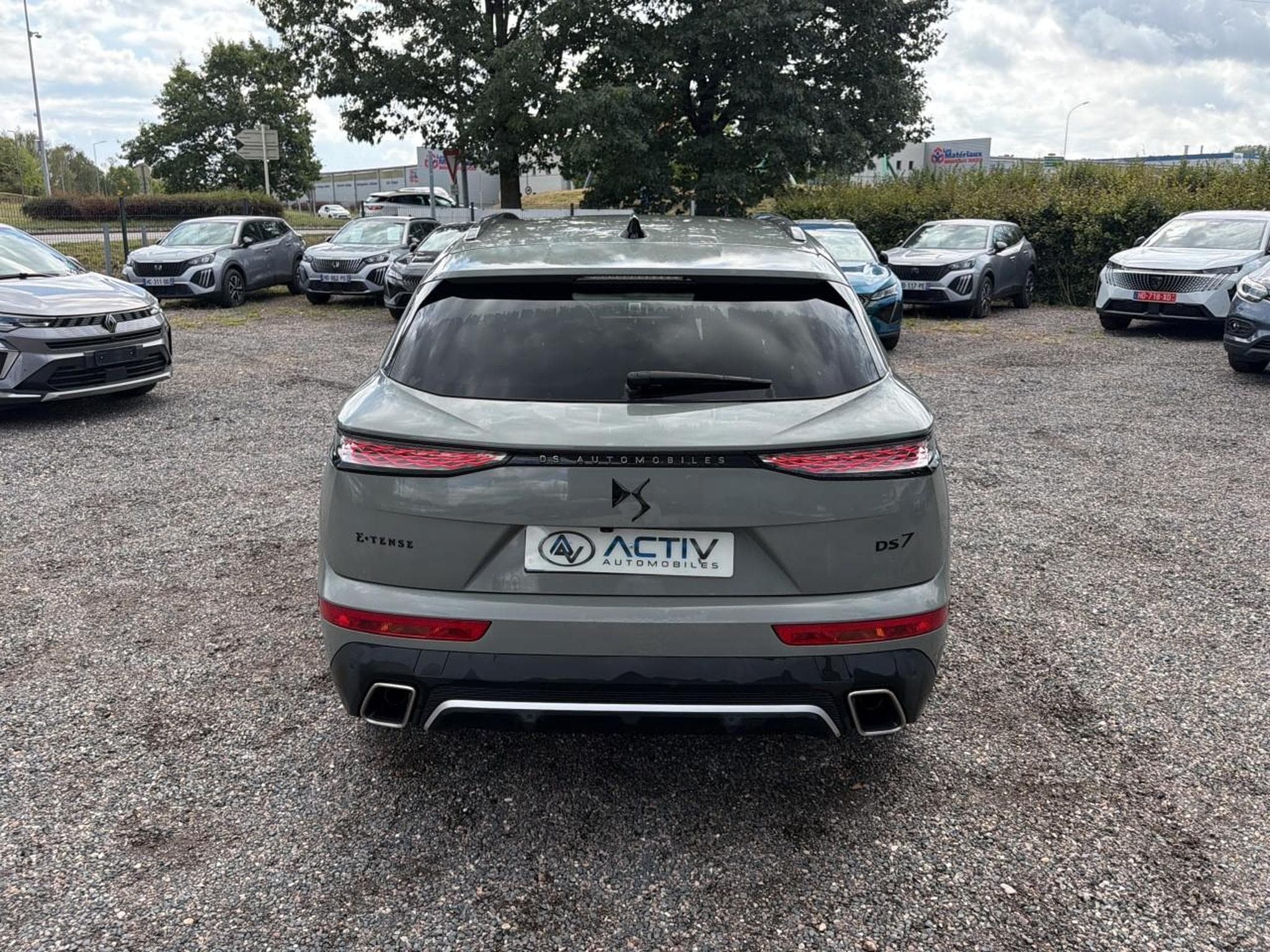 DS Automobiles DS7 E-TENSE 225 PERFORMANCE LINE + (2024) - Photo 6