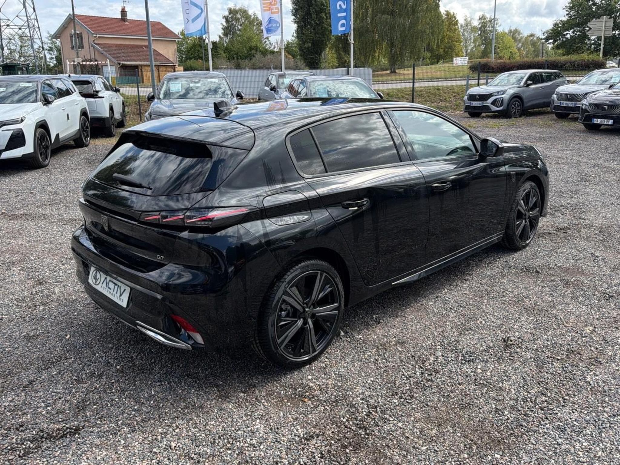 Peugeot 308 1.2 HYBRID 145 GT E-DCS6 (2025) - Photo 5