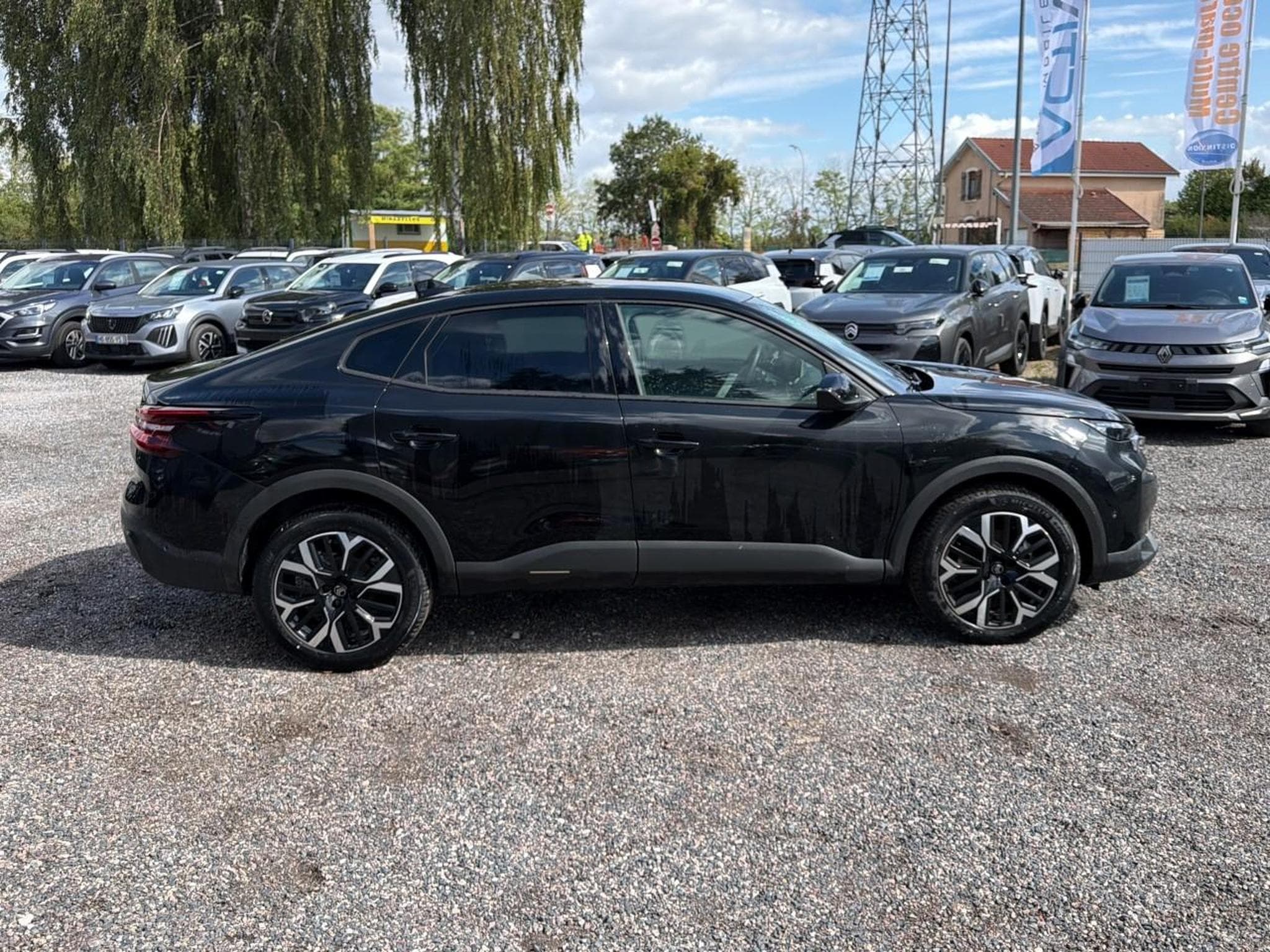 Citroen C4 X 1.2 HYBRIDE 145 MAX E-DCS6 (2025) - Photo 4