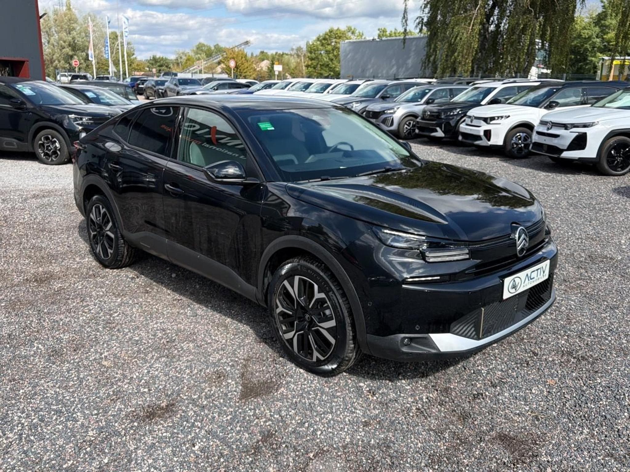 Citroen C4 X 1.2 HYBRIDE 145 MAX E-DCS6 (2025) - Photo 3