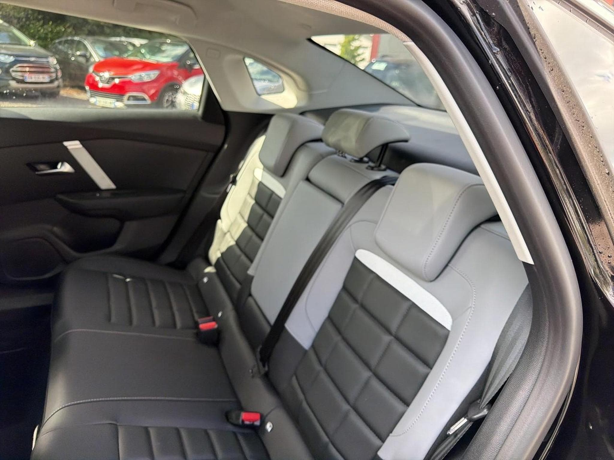 Citroen C4 X 1.2 HYBRIDE 145 MAX E-DCS6 (2025) - Photo 14