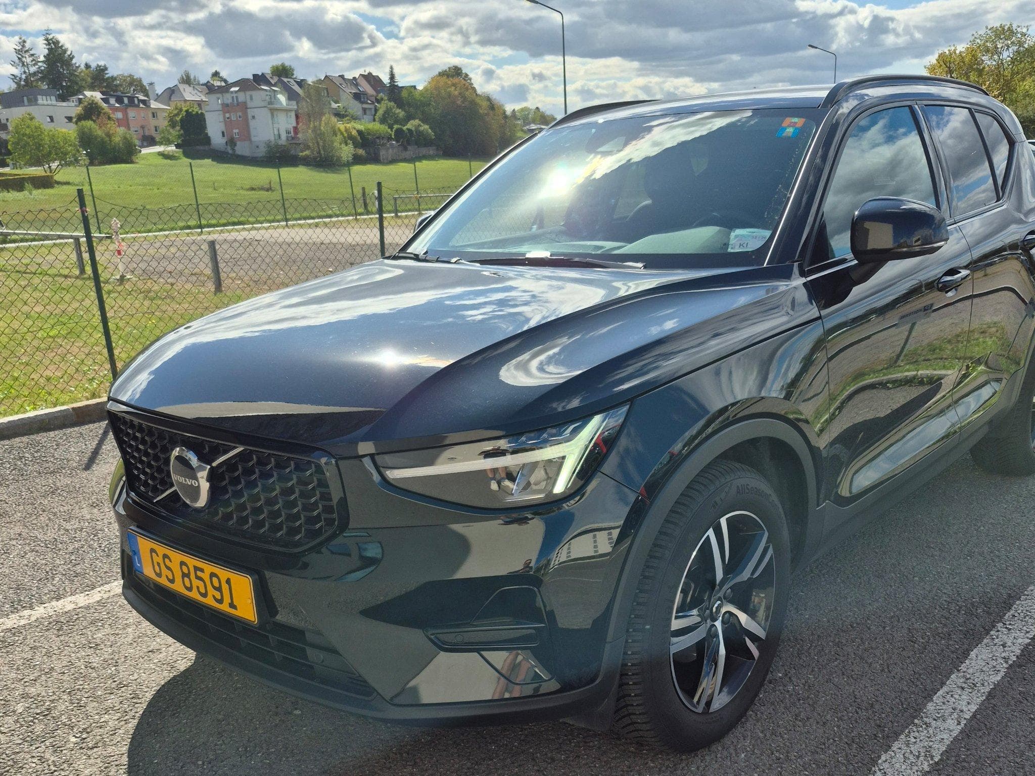 Volvo XC40 VOLVO XC40T2 automatic Essence Plus Dark (2022) - Photo 2