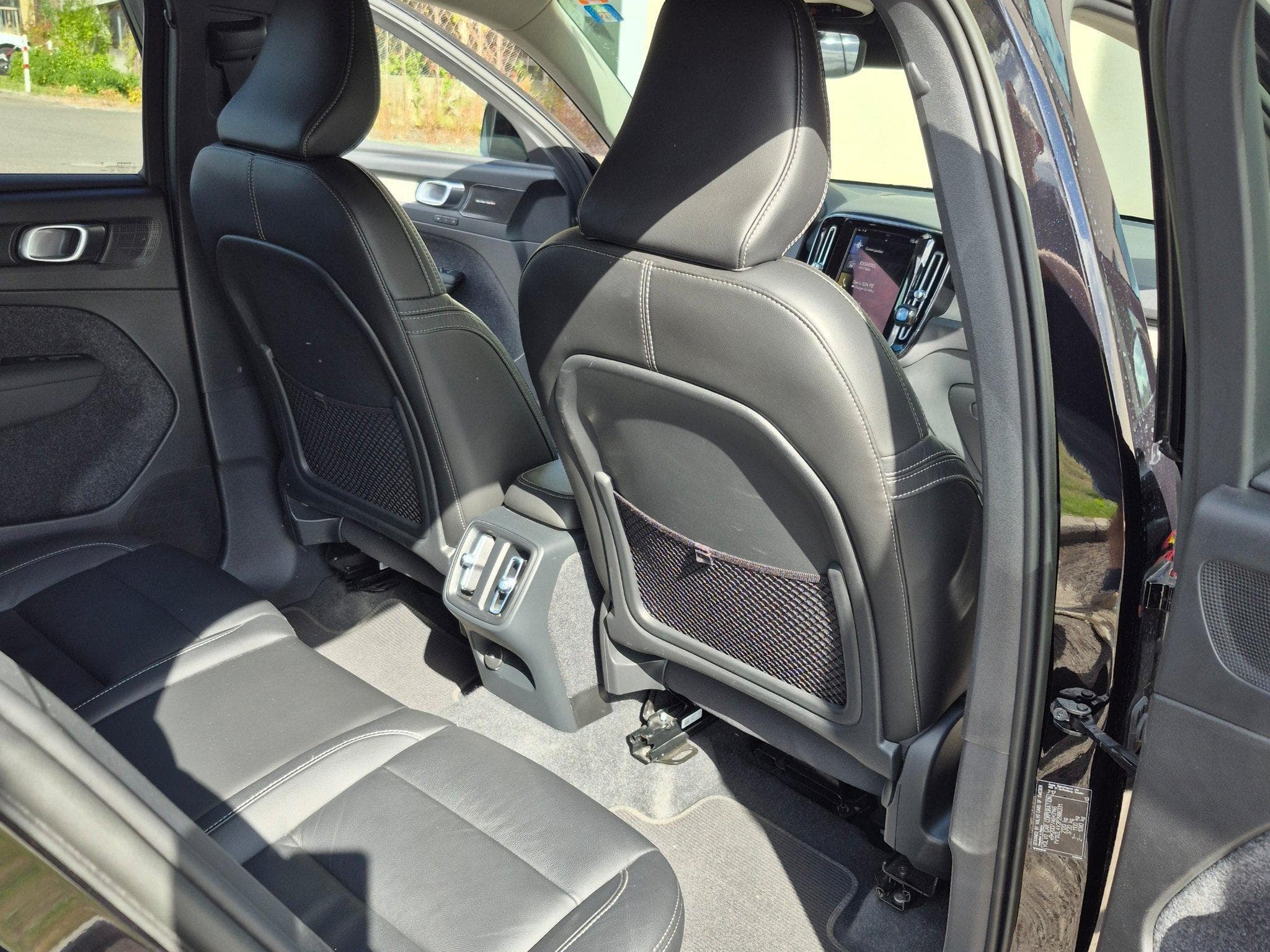 Volvo XC40 VOLVO XC40T2 automatic Essence Plus Dark (2022) - Photo 9
