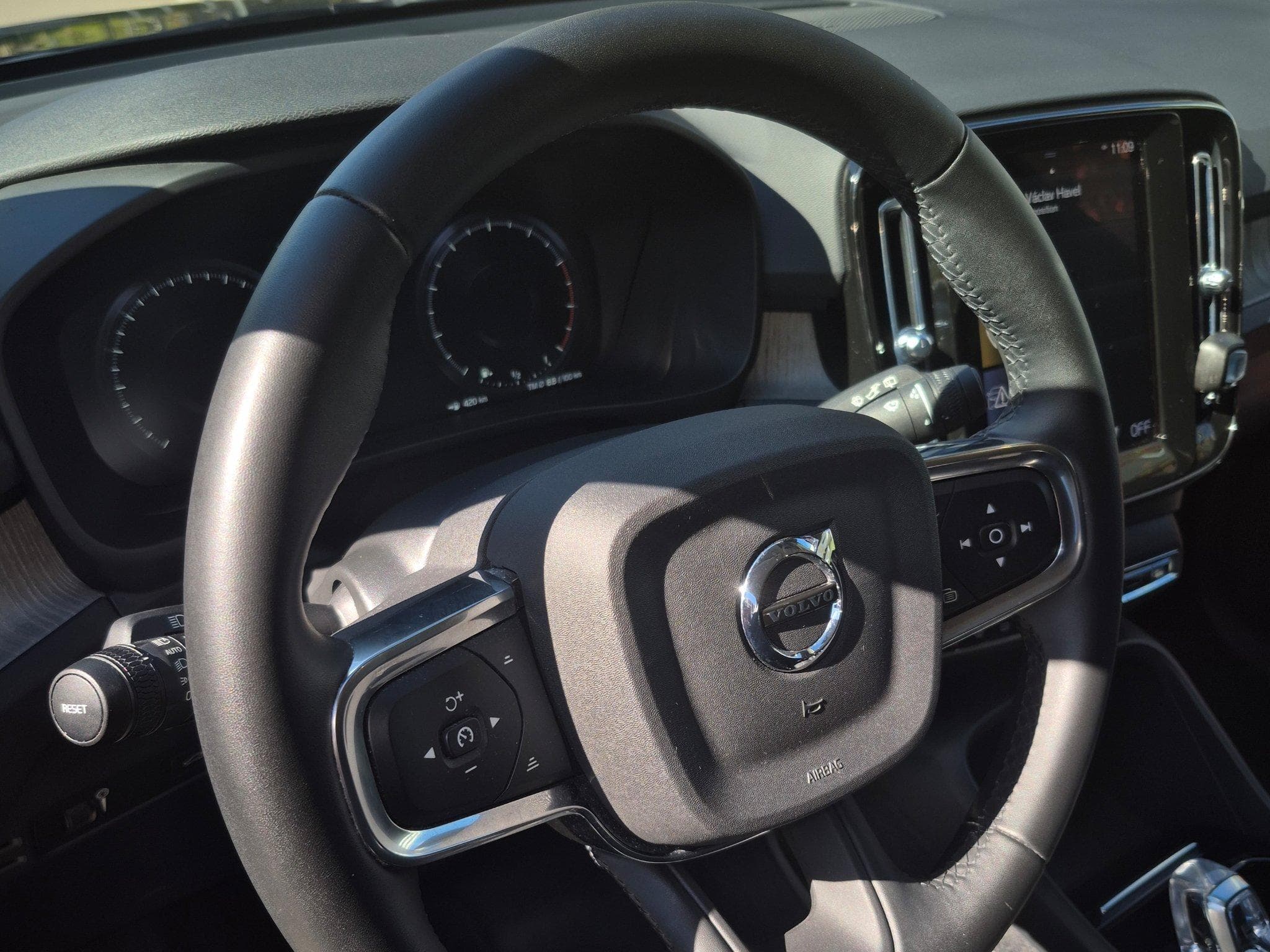 Volvo XC40 VOLVO XC40T2 automatic Essence Plus Dark (2022) - Photo 11