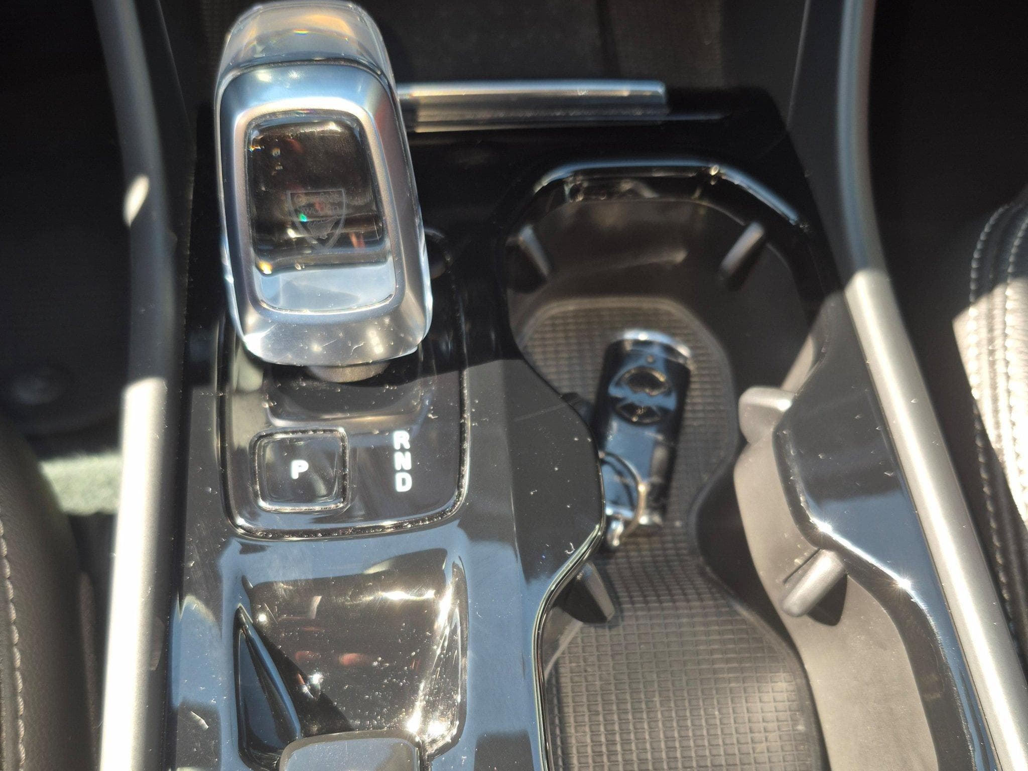 Volvo XC40 VOLVO XC40T2 automatic Essence Plus Dark (2022) - Photo 13