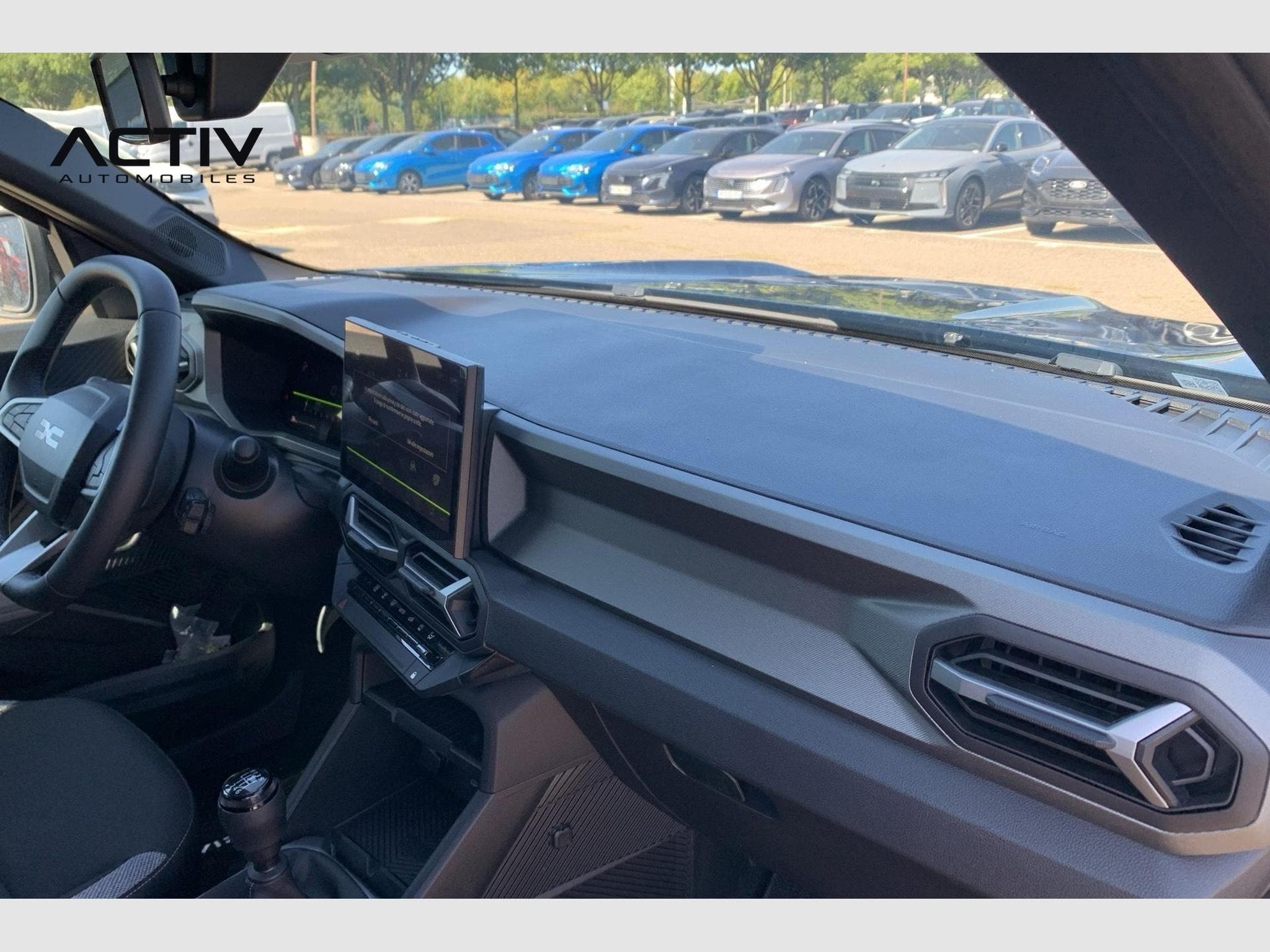 Dacia BIGSTER Mild Hybrid 140 Journey (2026) - Photo 12
