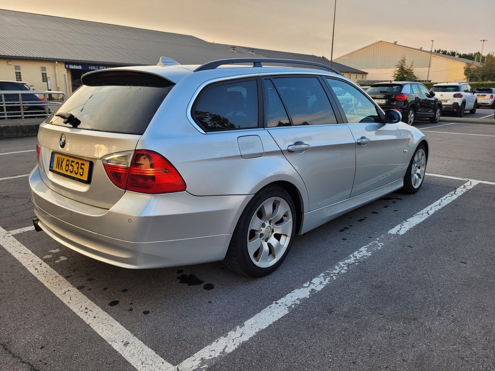 BMW 330 dA Touring (2007) - Photo 3