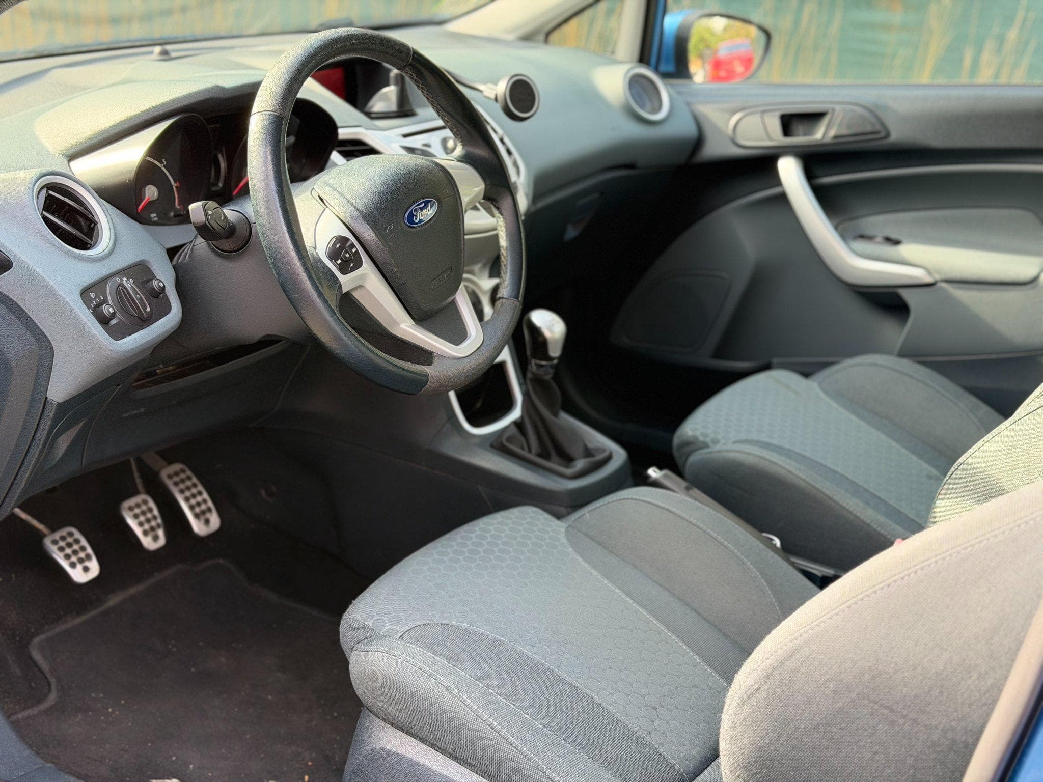 Ford Fiesta 1.4 St-Line 100 (2010) - Photo 7