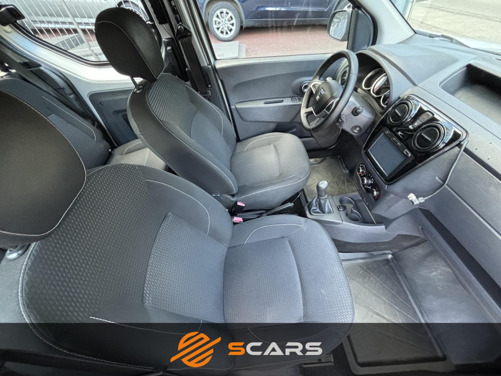 Dacia Dokker 1.5 dci 90cv (2017) - Photo 10