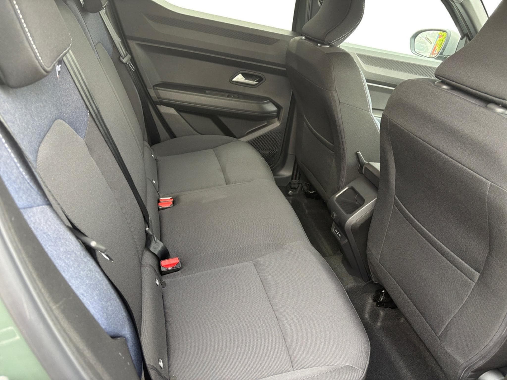 Dacia Duster 1.6 Hybrid Journey (2025) - Foto 12
