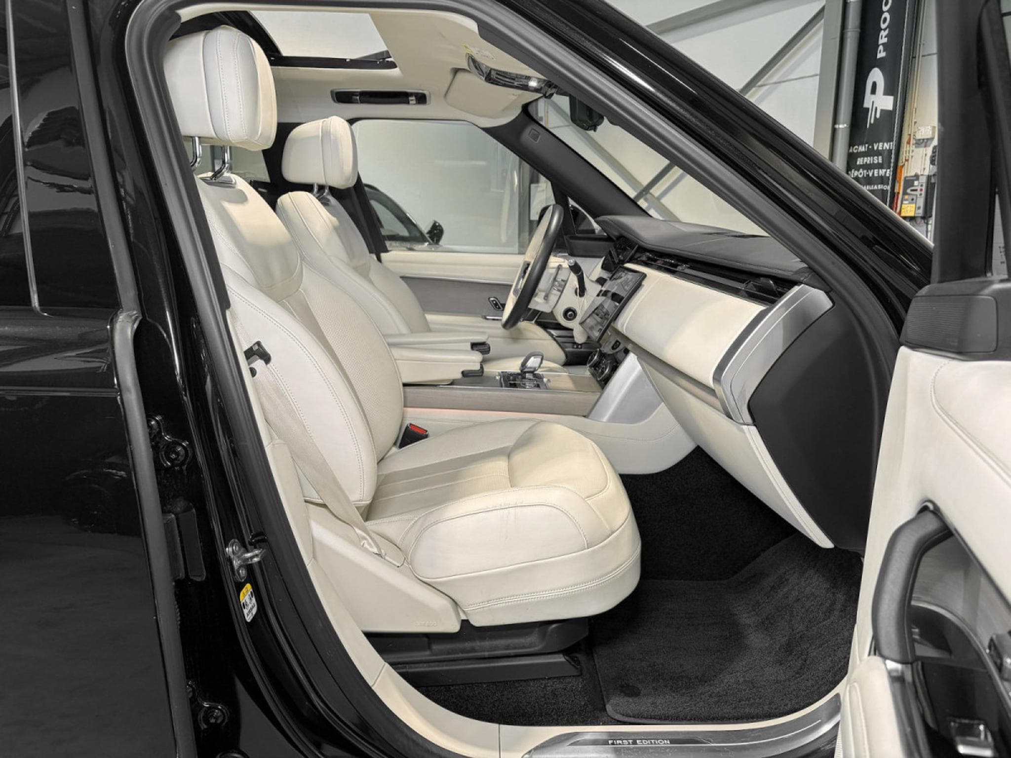 Land-Rover Range Rover Range Rover First Edition L460 D350/23'/360°/PANORAMA/VOLL (2023) - Photo 18