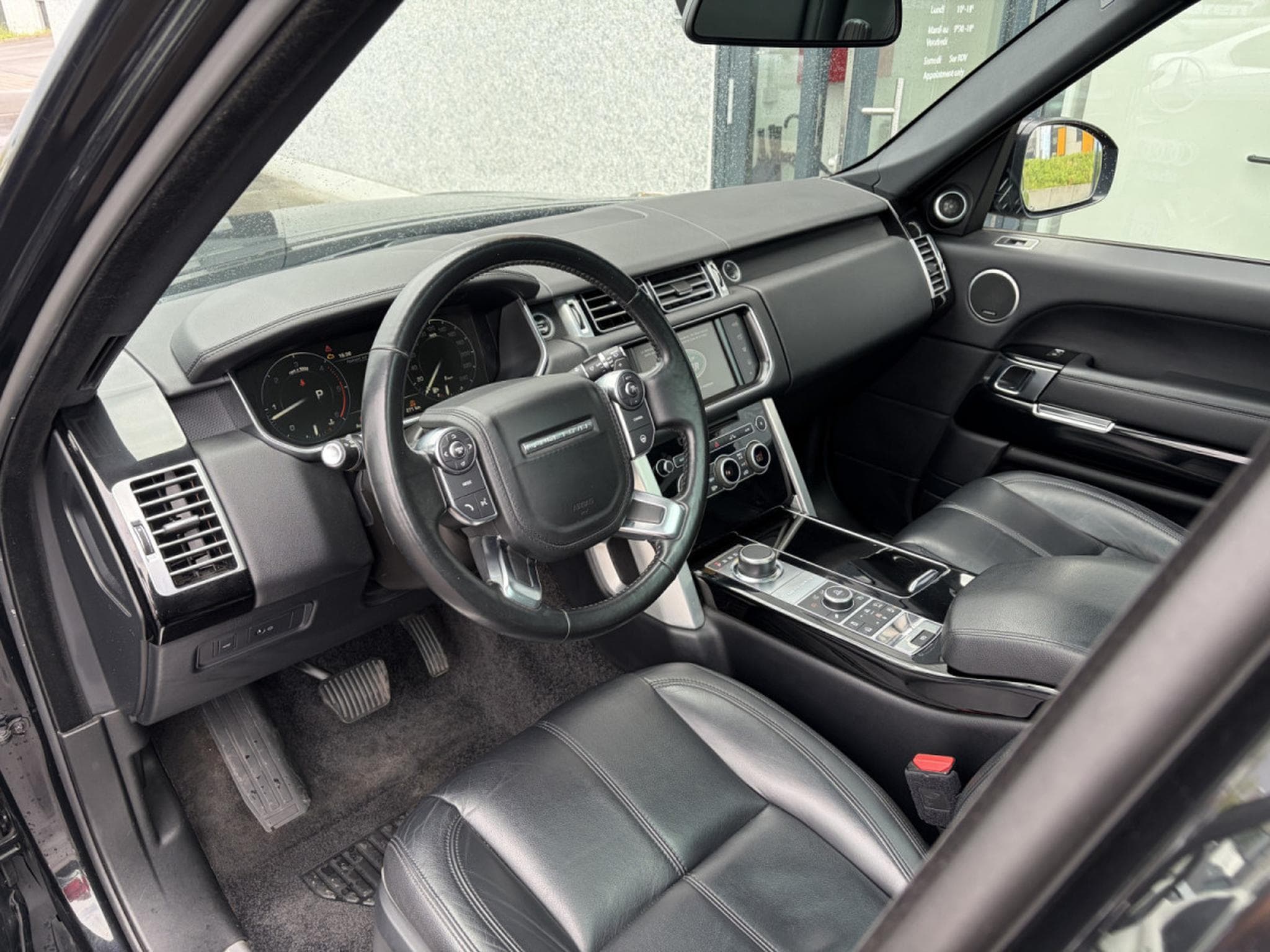 Land-Rover Range Rover LAND ROVER RANGE ROVER SPORT 3.0 TDV6 HSE DYNAMIC - 258 CH - (2016) - Photo 3