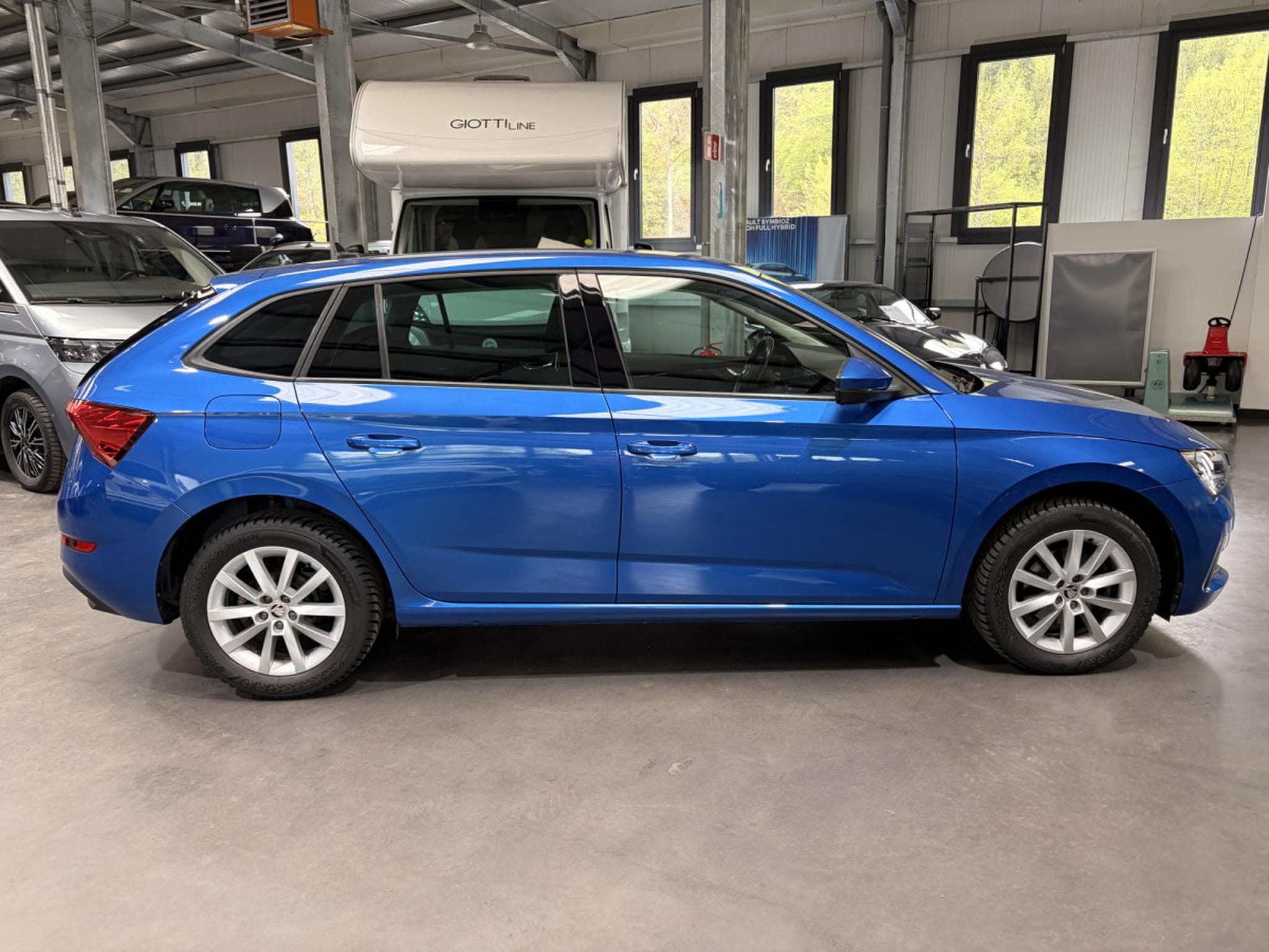 Skoda Scala 1.5 TSi Ambition (2020) - Foto 2