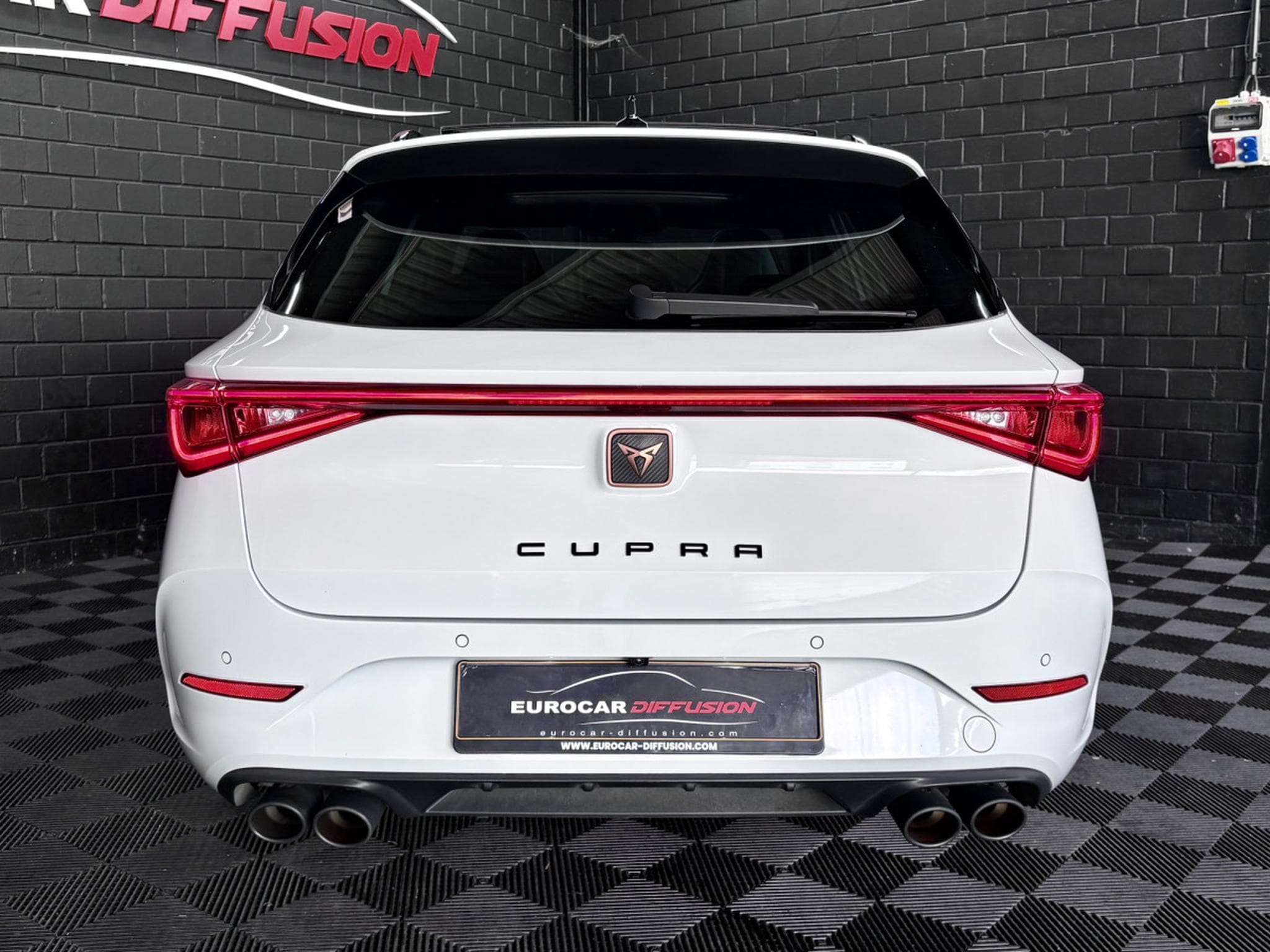 Cupra Leon VZ CUP ST 2.0 TSI 310CV * BREMBO * VSS * PANO* MATRIX * (2024) - Photo 5