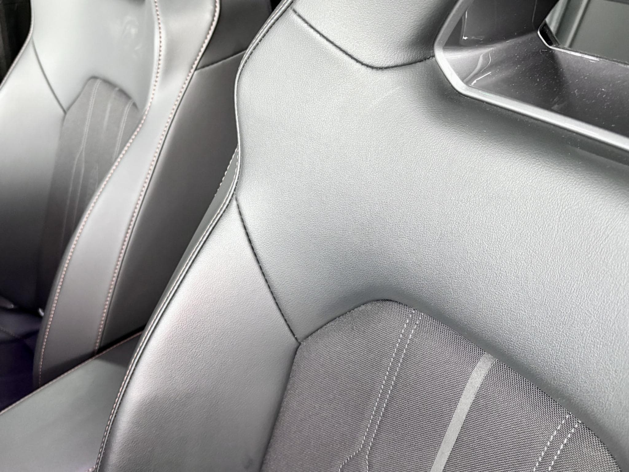 Cupra Formentor VZ 245CV eHybrid PHEV DSG6 *CAM* *ATTELAGE* HAYON* (2023) - Photo 8