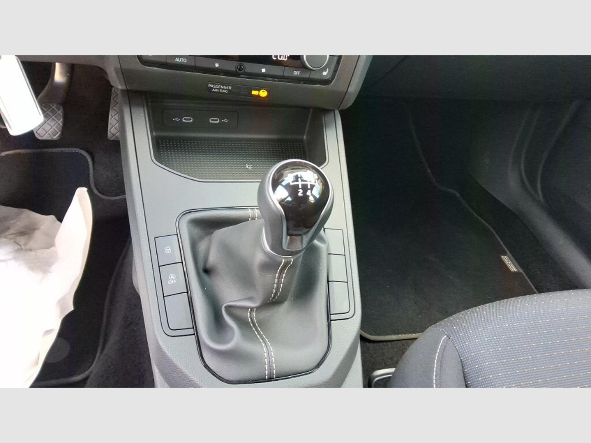 Seat Ibiza style 1.0 80cv (2025) - Photo 9