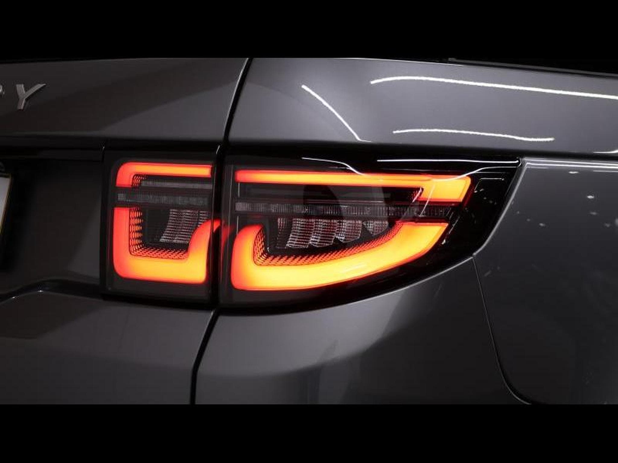 Land-Rover Discovery Sport D165 AWD Auto 7places (2025) - Photo 12