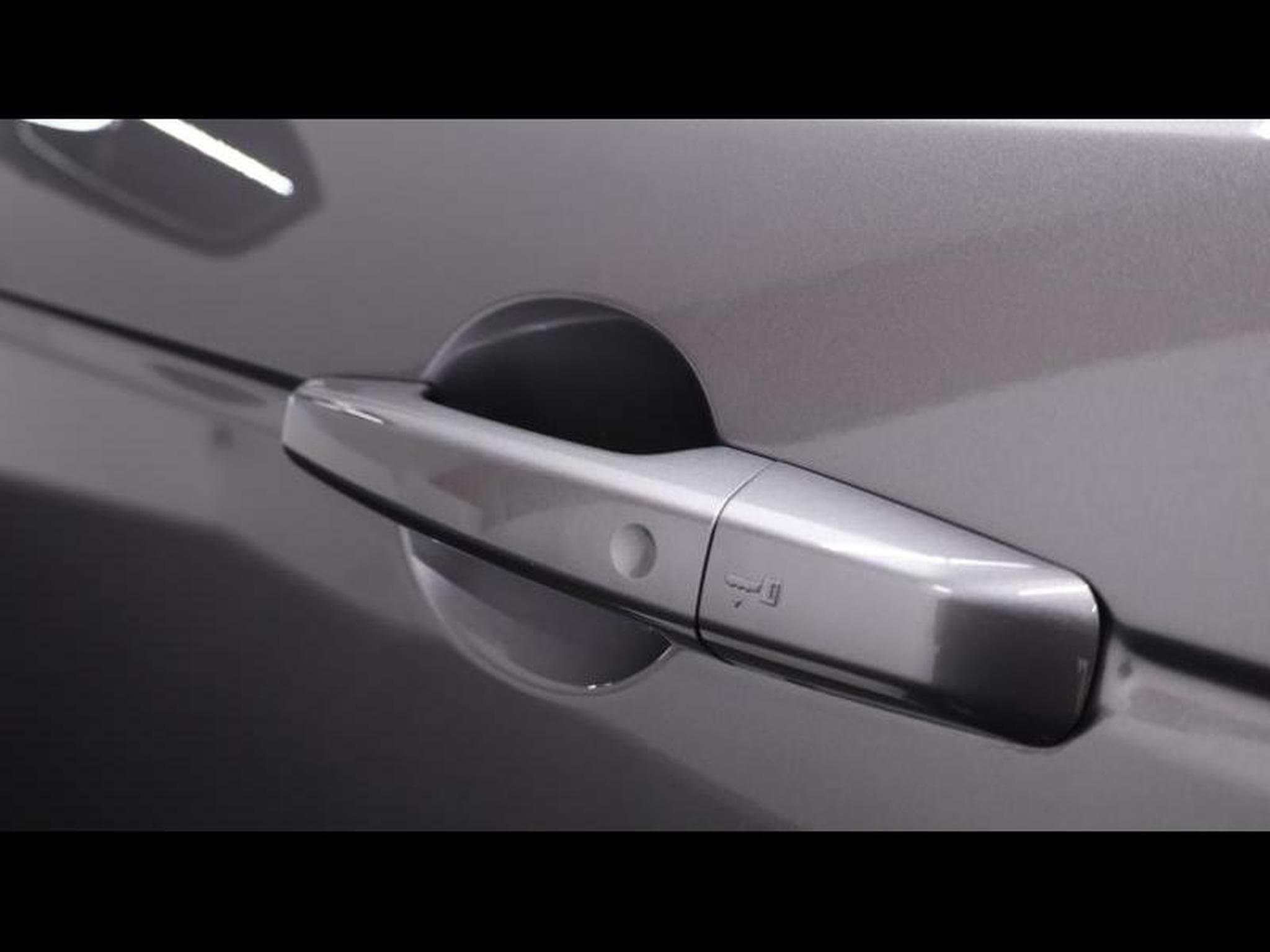Land-Rover Discovery Sport D165 AWD Auto 7places (2025) - Photo 29