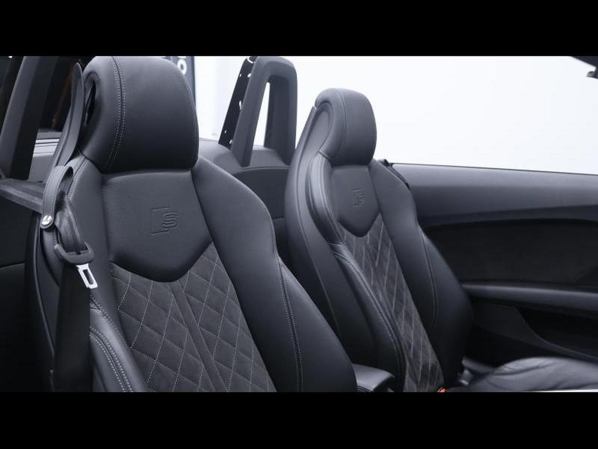 Audi TT S-Line 40 TFSi 204 S-Tronic (2023) - Photo 25