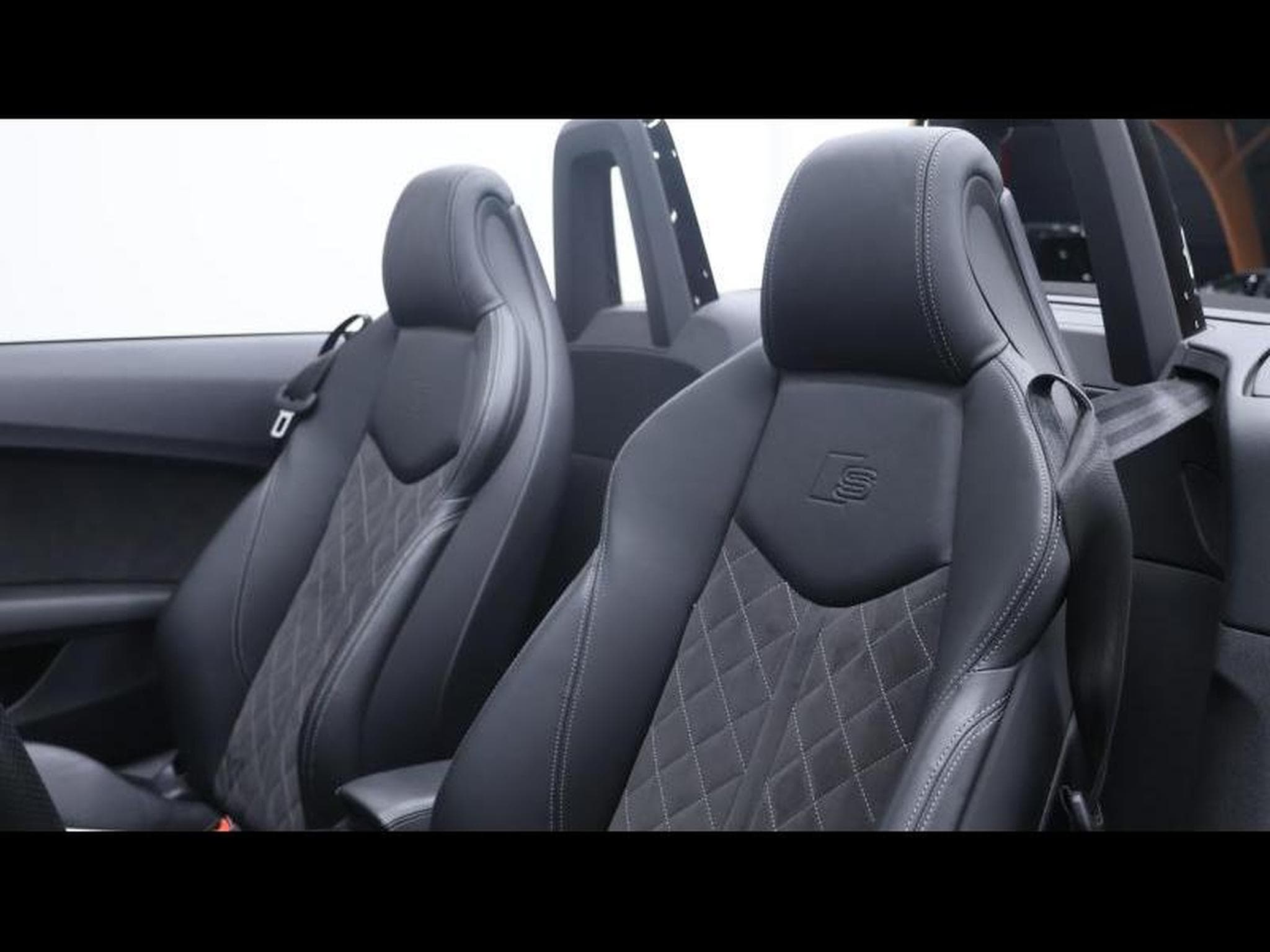 Audi TT S-Line 40 TFSi 204 S-Tronic (2023) - Photo 27