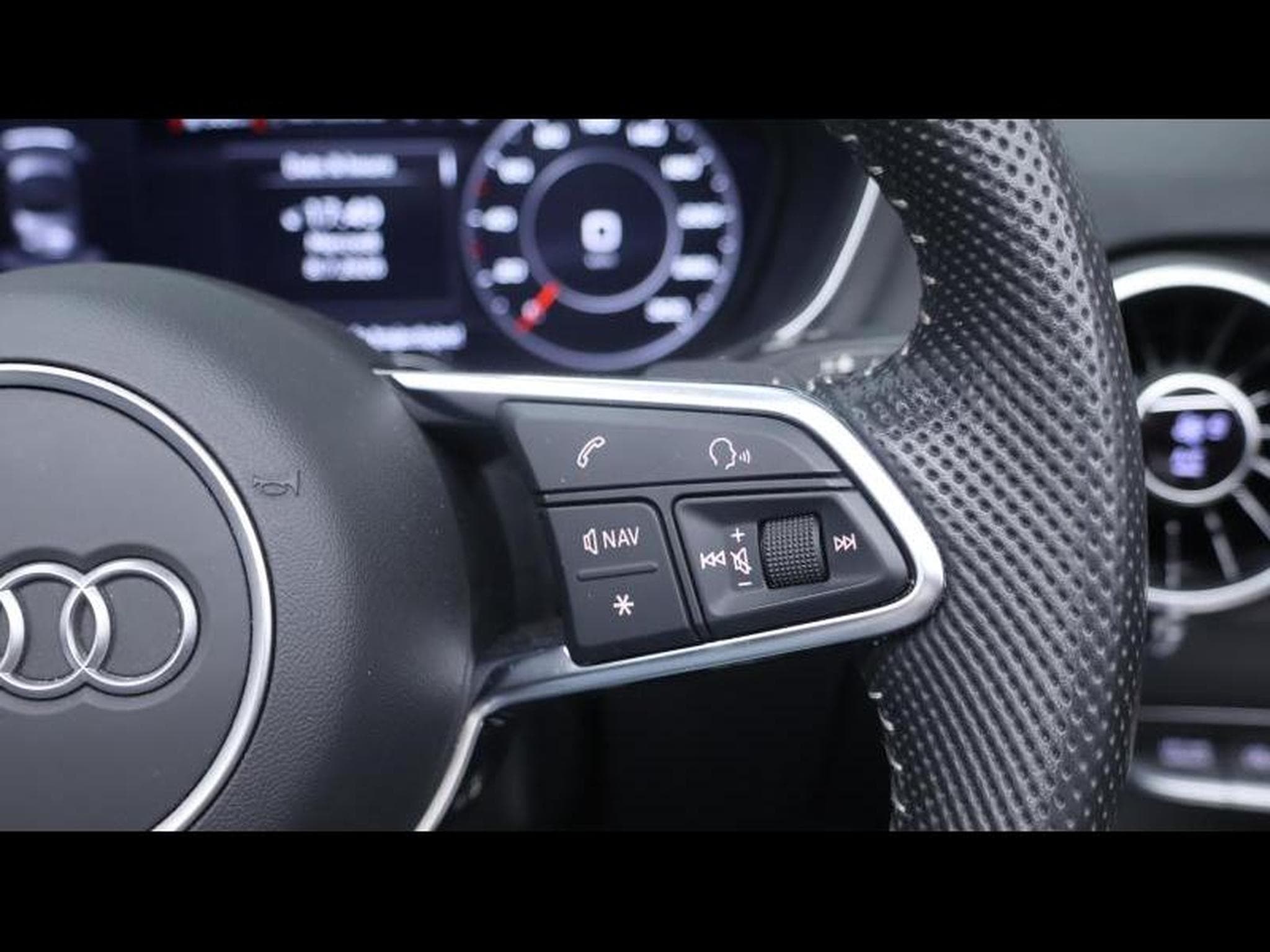 Audi TT S-Line 40 TFSi 204 S-Tronic (2023) - Photo 33