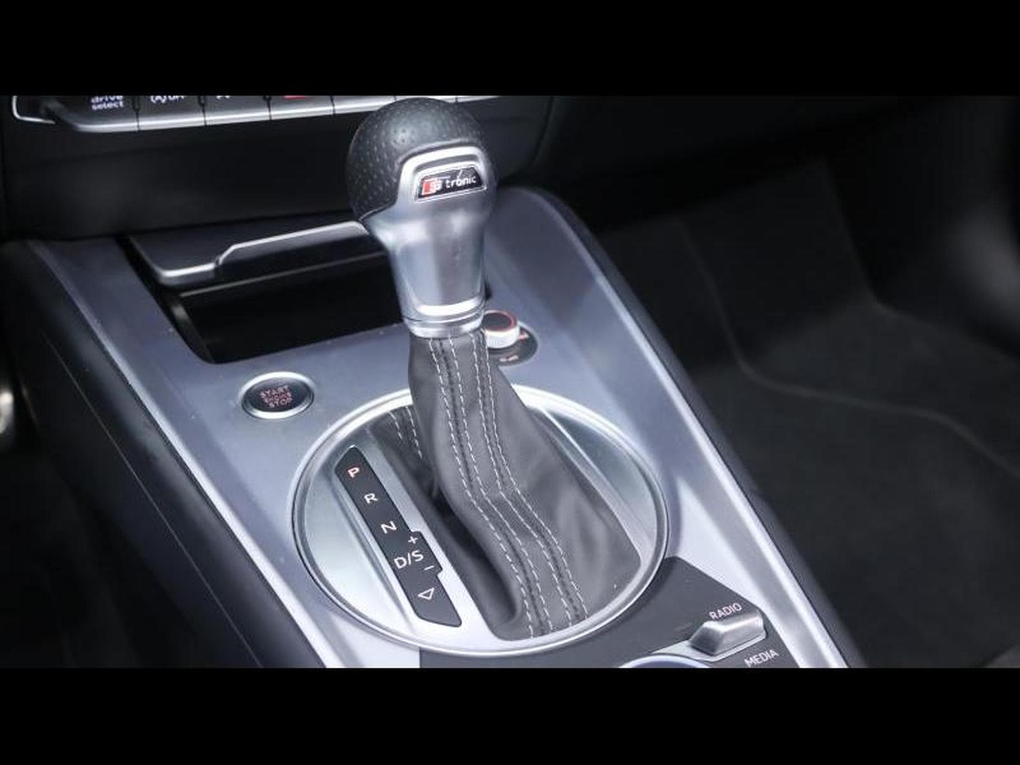 Audi TT S-Line 40 TFSi 204 S-Tronic (2023) - Photo 35