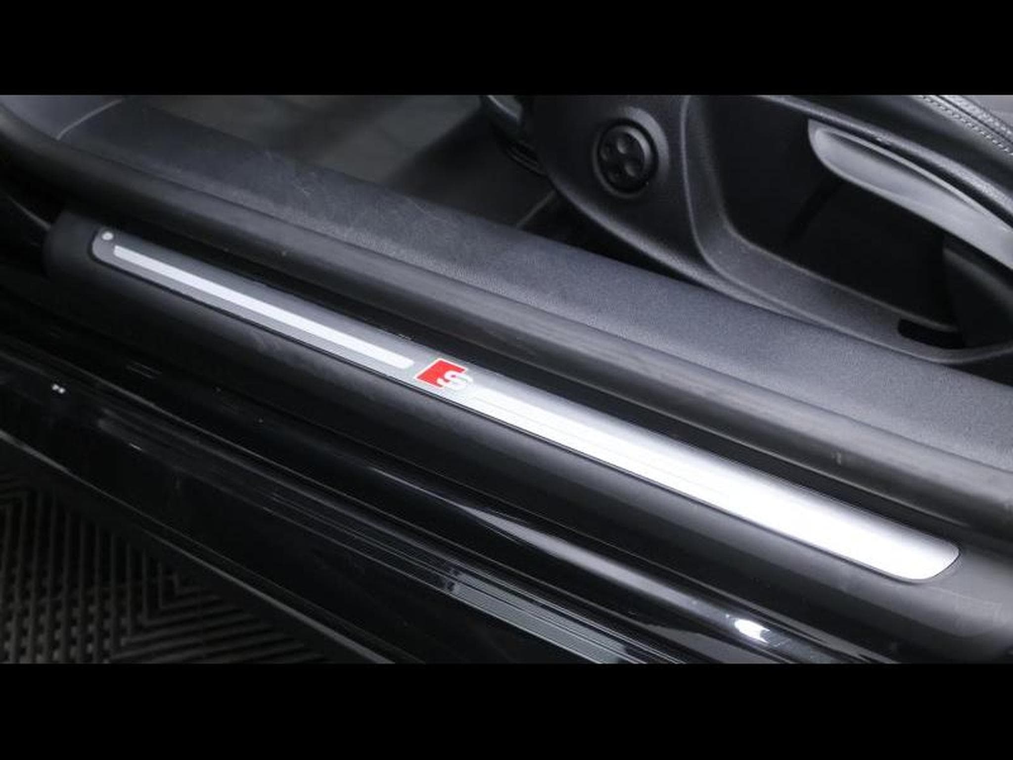 Audi TT S-Line 40 TFSi 204 S-Tronic (2023) - Photo 44