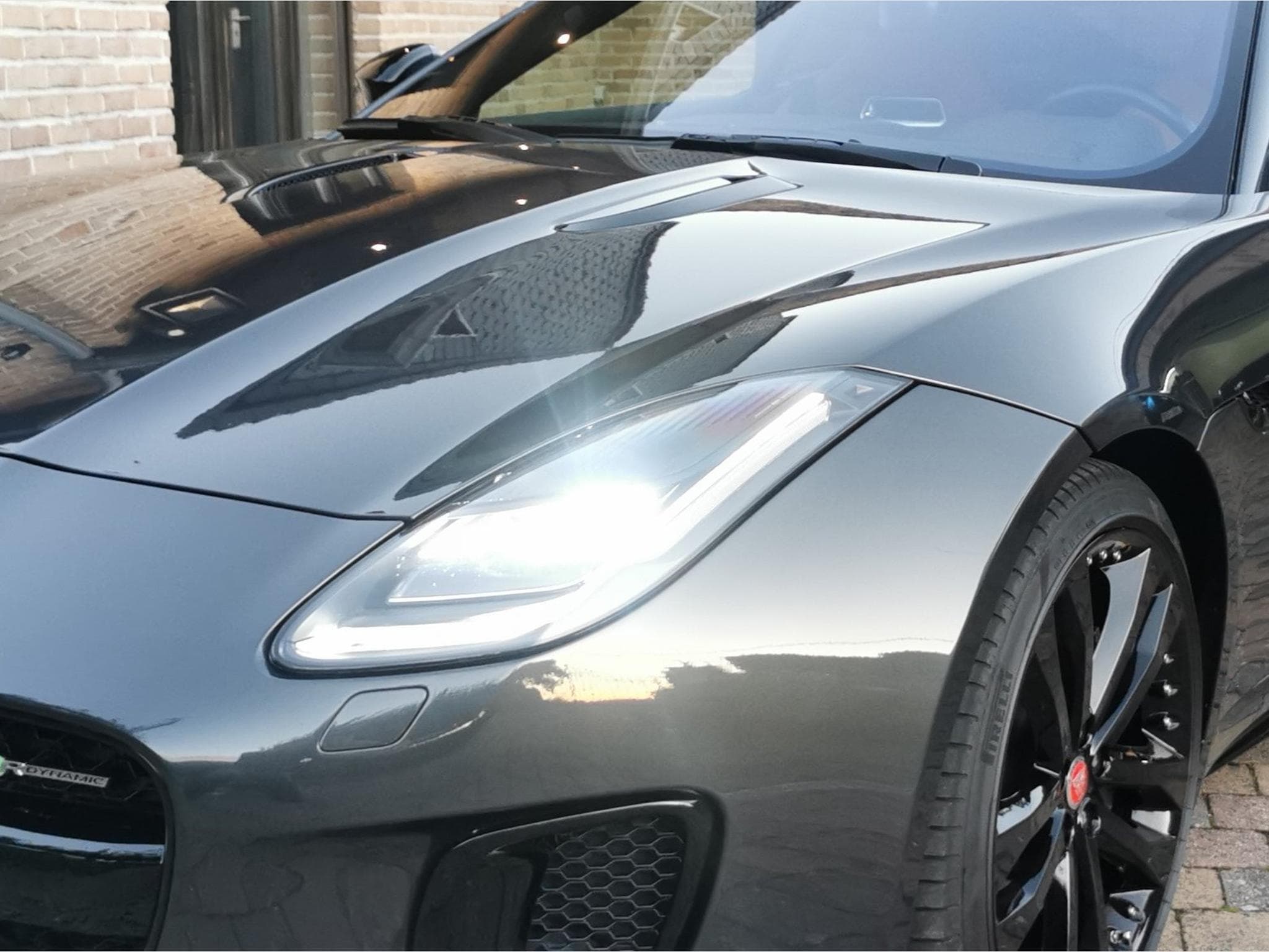 Jaguar F-Type P340 R-Dynamic (2019) - Photo 1