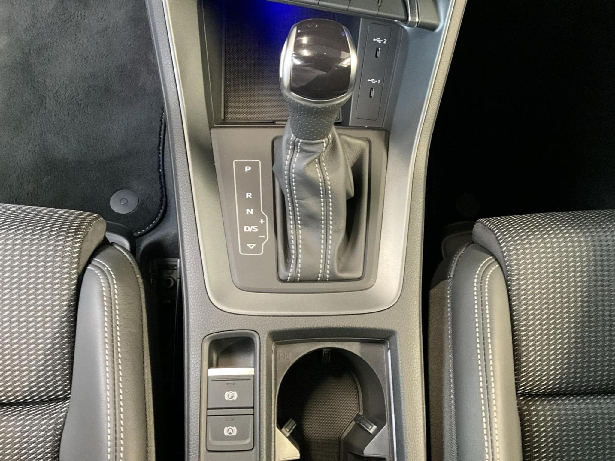 Audi Q3 SB+S-line+P.Premium+Black-Style+Led (2025) - Photo 14