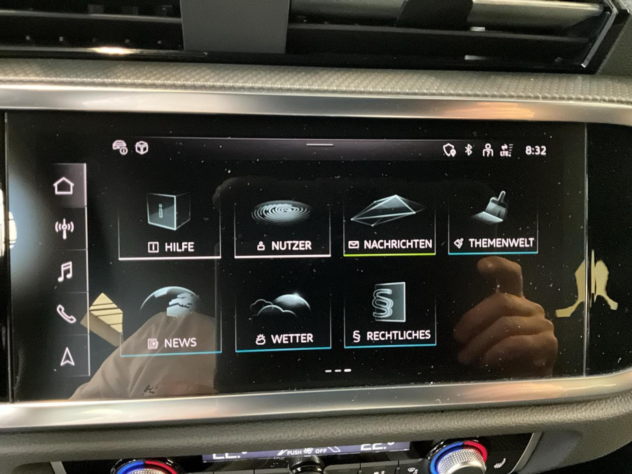 Audi Q3 SB+S-line+P.Premium+Black-Style+Led (2025) - Photo 17