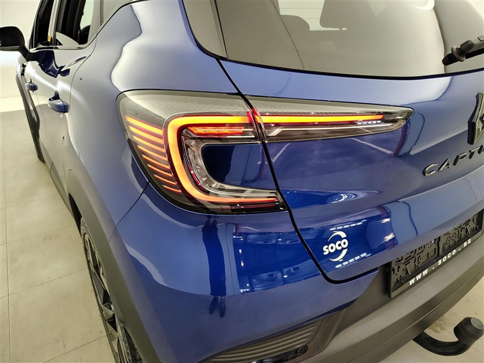 Renault Captur 1.6i E-TECH Alpine **CAM/LED/CARPLAY/TOIT OUVRANT** (2024) - Photo 16