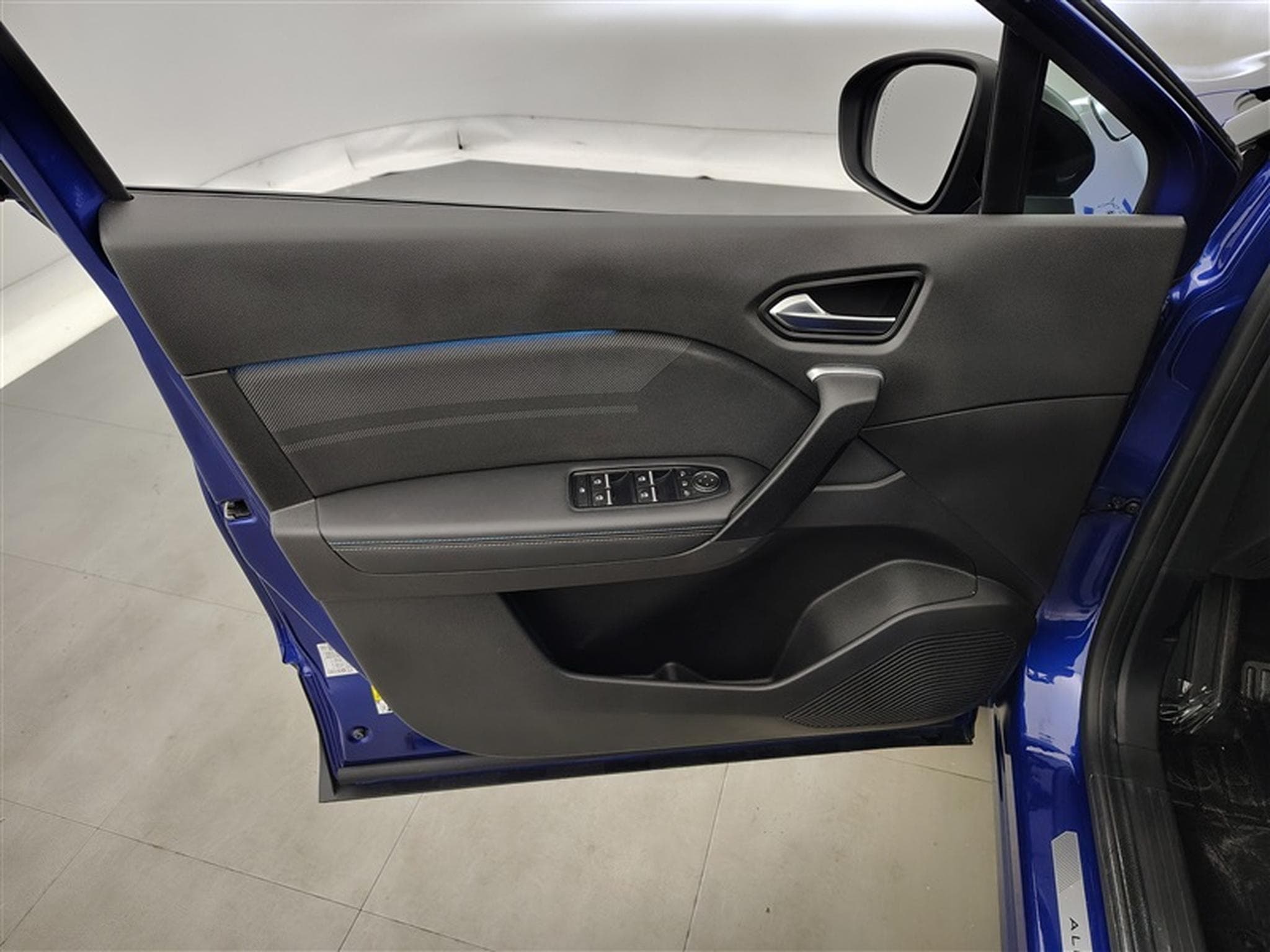 Renault Captur 1.6i E-TECH Alpine **CAM/LED/CARPLAY/TOIT OUVRANT** (2024) - Photo 17