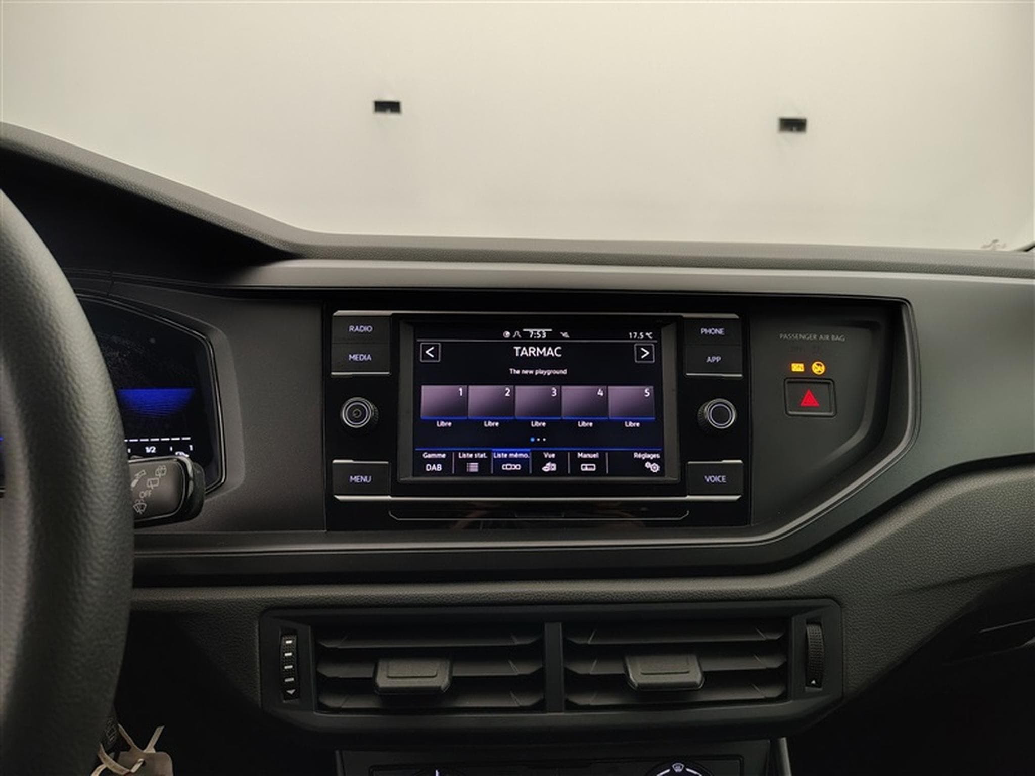 VW Polo 1.0i Life CARPLAY / FULL LED / PDC / ALU (2022) - Photo 11