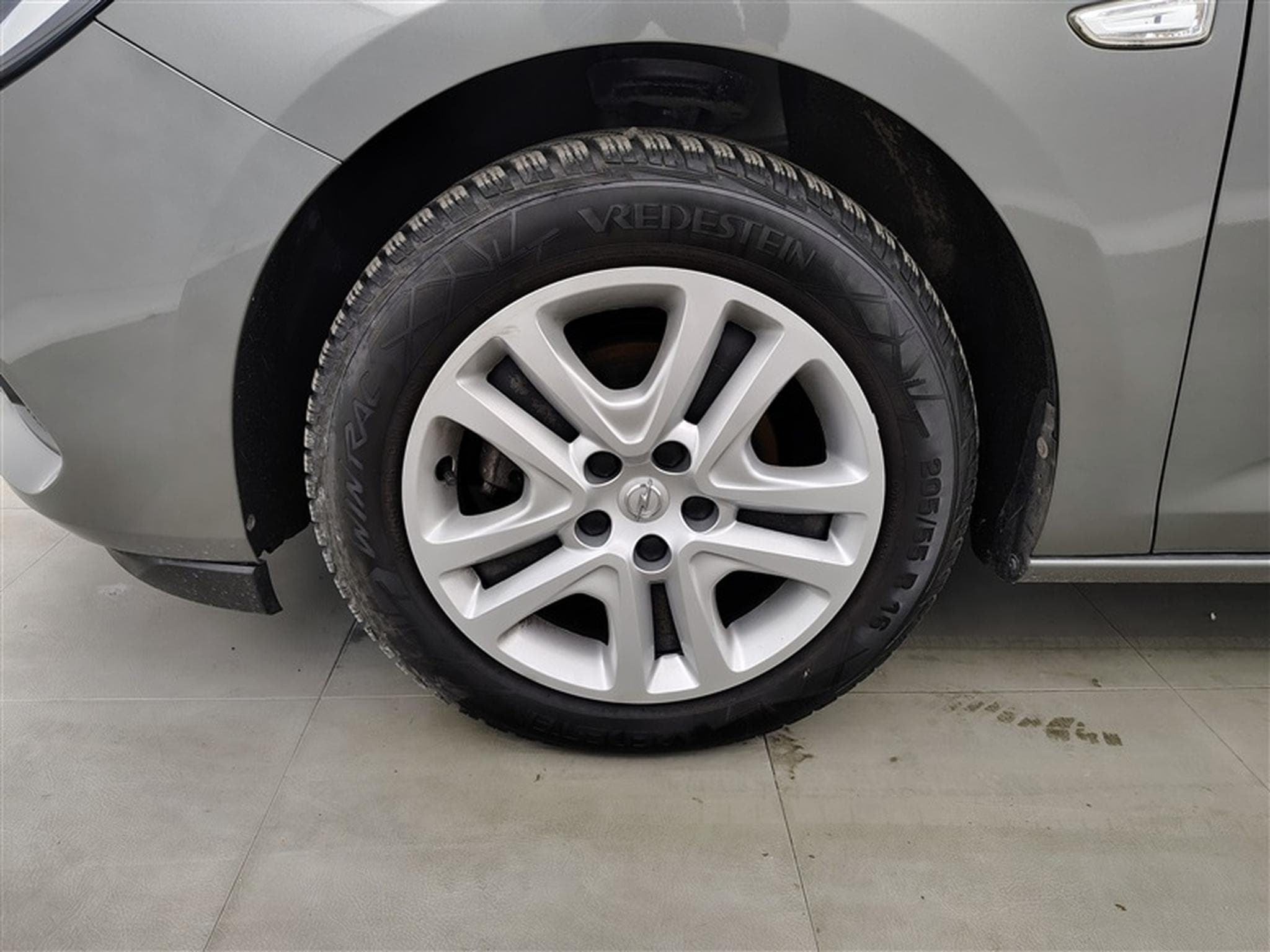 Opel Astra Sports Tourer 1.2 Turbo Edition (2022) - Photo 6