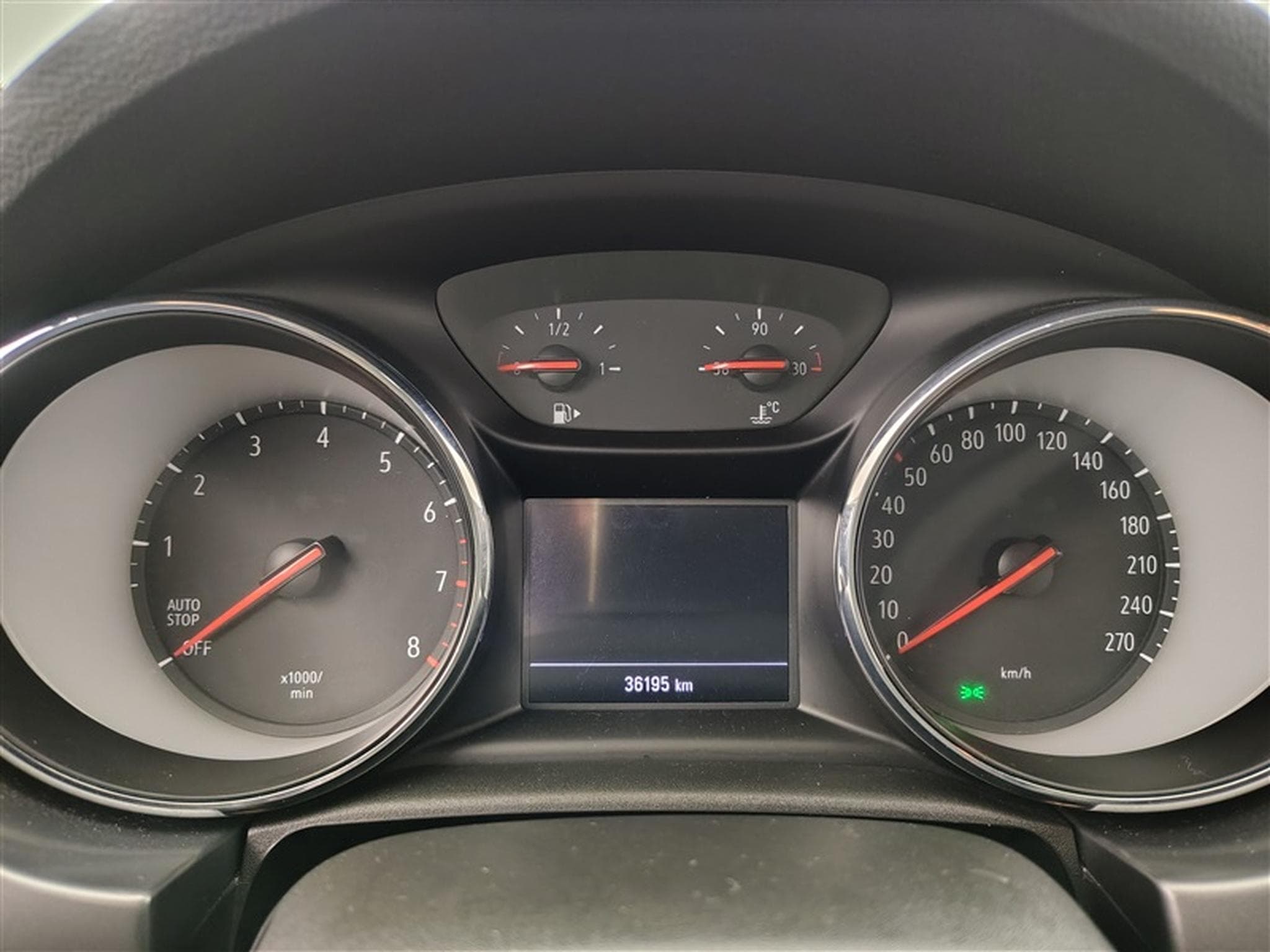 Opel Astra Sports Tourer 1.2 Turbo Edition (2022) - Photo 10