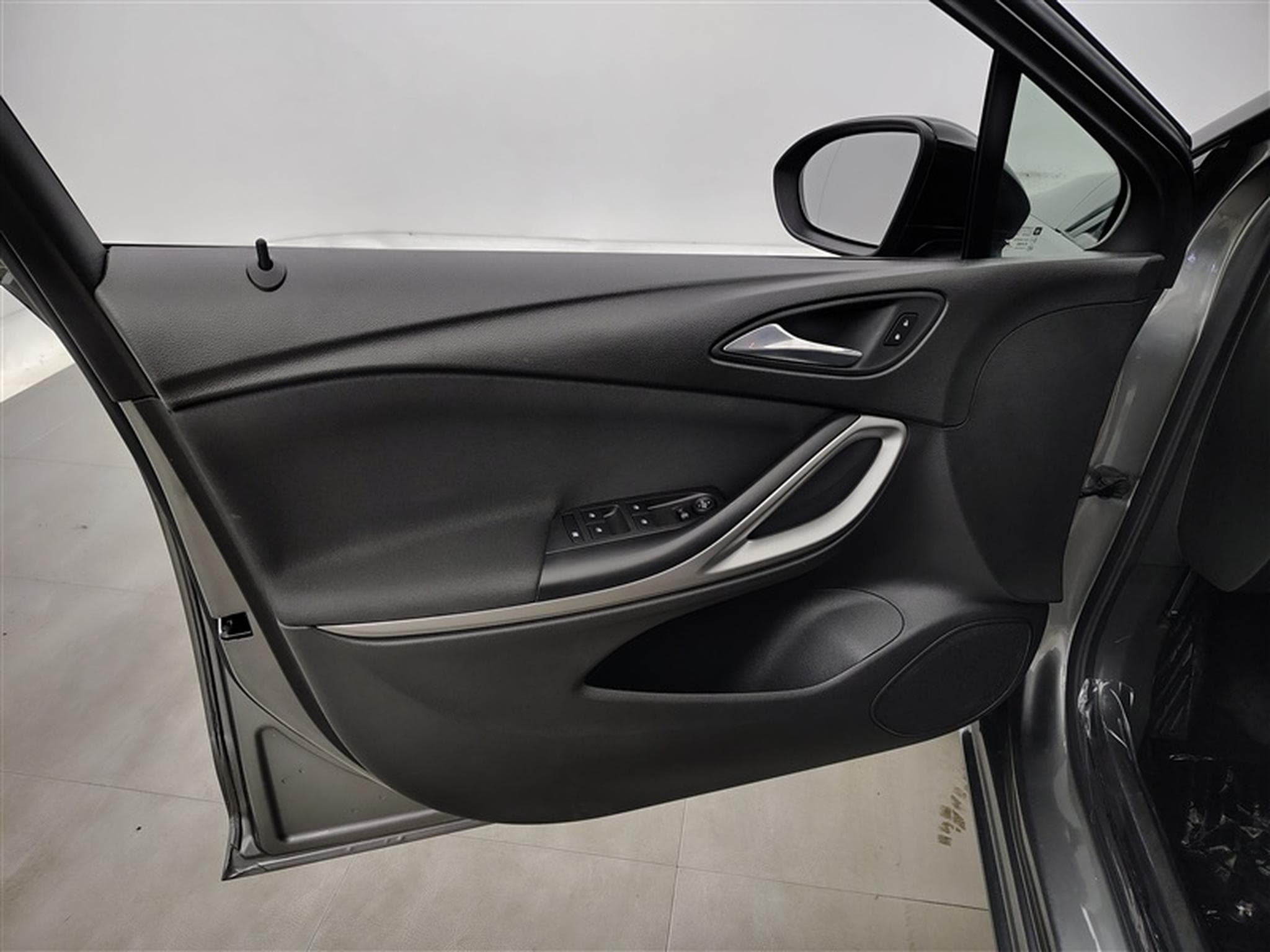 Opel Astra Sports Tourer 1.2 Turbo Edition (2022) - Photo 16