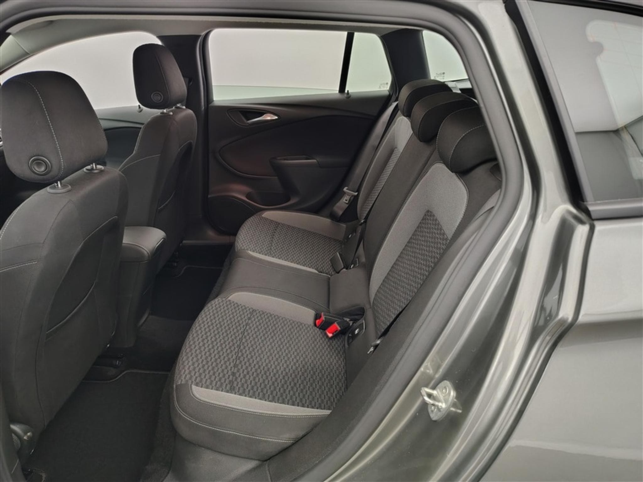 Opel Astra Sports Tourer 1.2 Turbo Edition (2022) - Photo 13