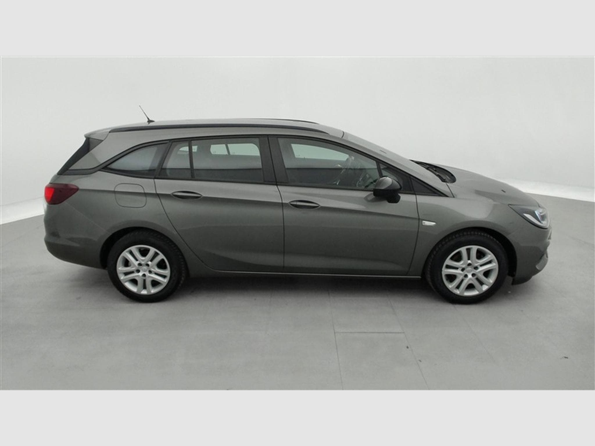 Opel Astra Sports Tourer 1.2 Turbo Edition (2022) - Photo 23
