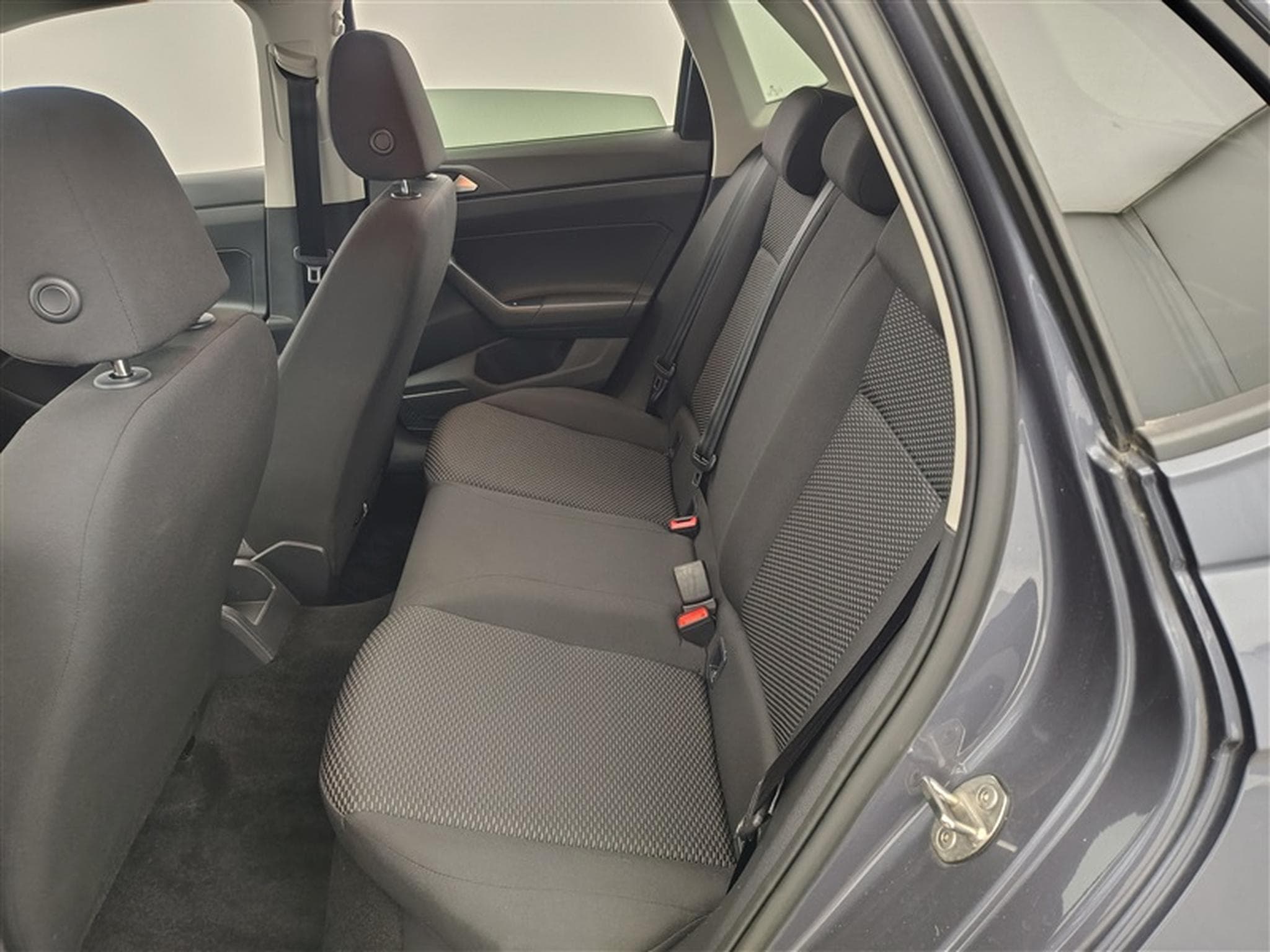 VW Polo 1.0 TSI Style  Carplay / Led / PDC av+ar (2024) - Photo 13