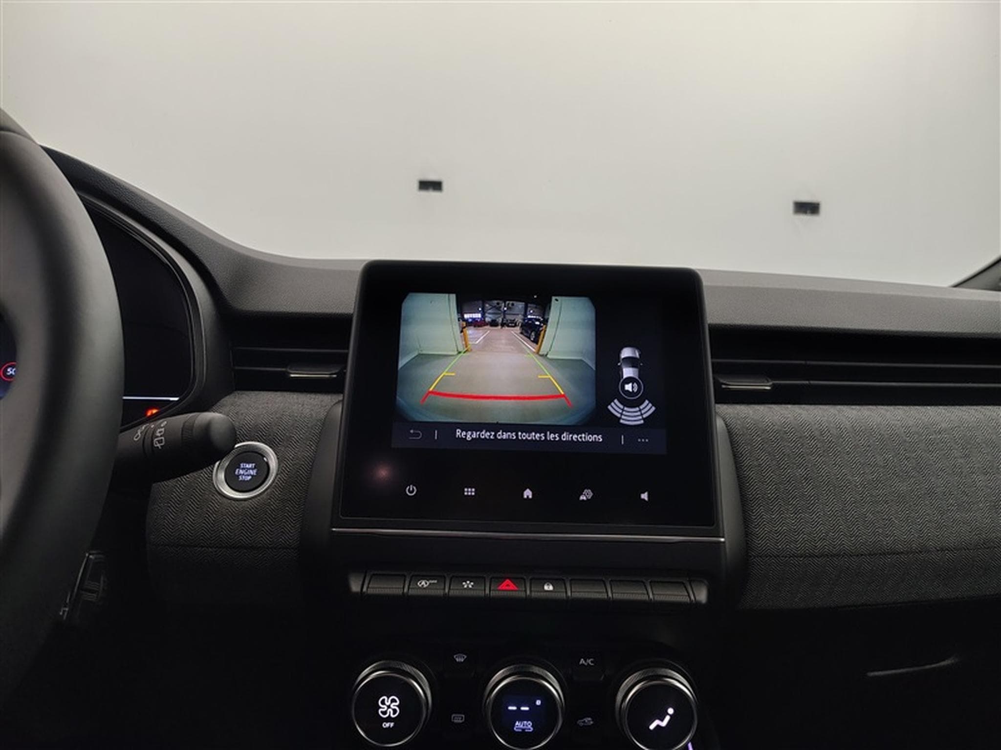Renault Clio 1.0 TCe 90cv Techno S-CUIR / NAVI / CARPLAY / FULL LED (2025) - Photo 18