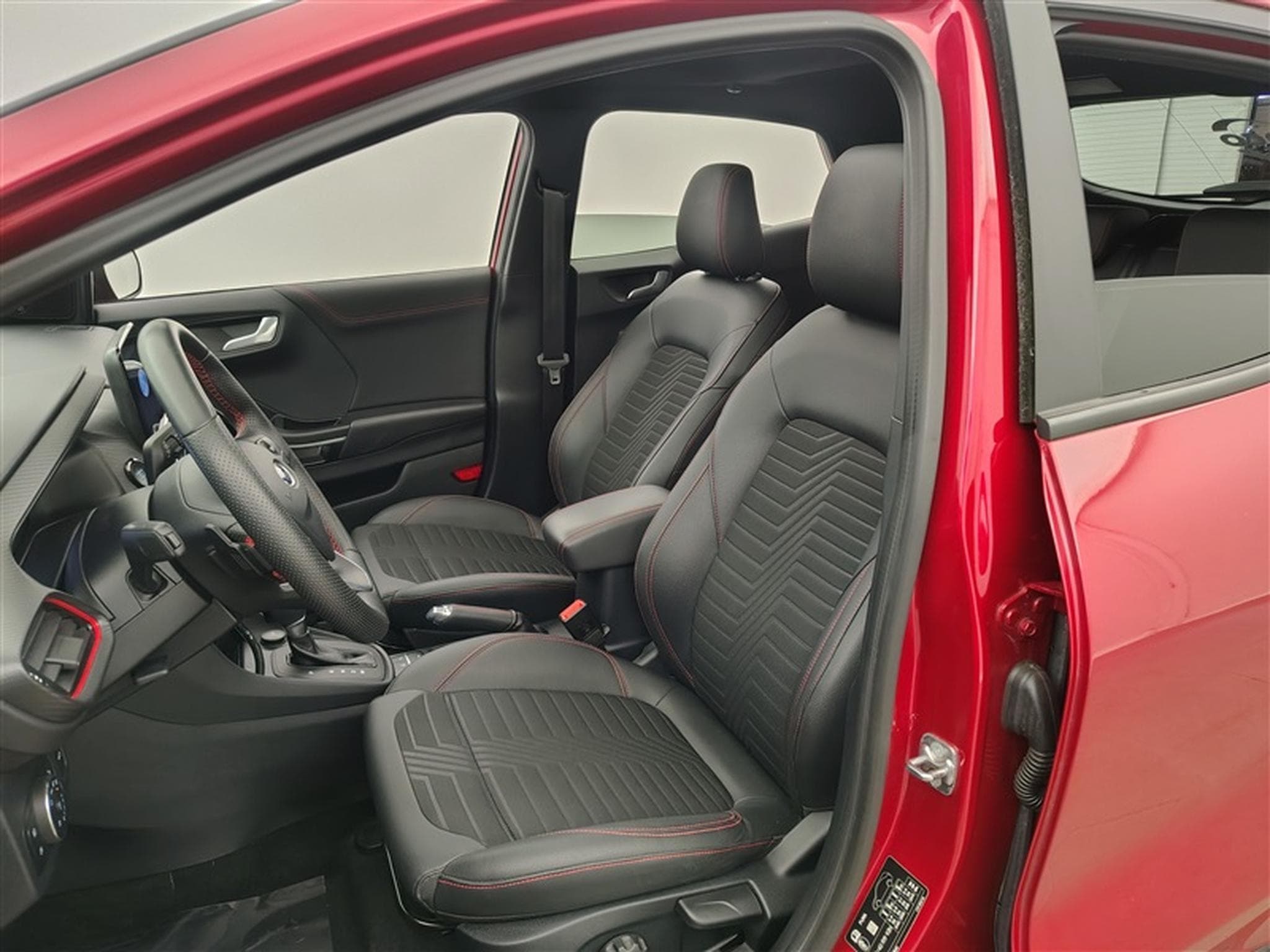 Ford Puma 1.0 EcoBoost 125cv AT ST-Line NAVI / CARPLAY / CAMERA (2022) - Photo 7
