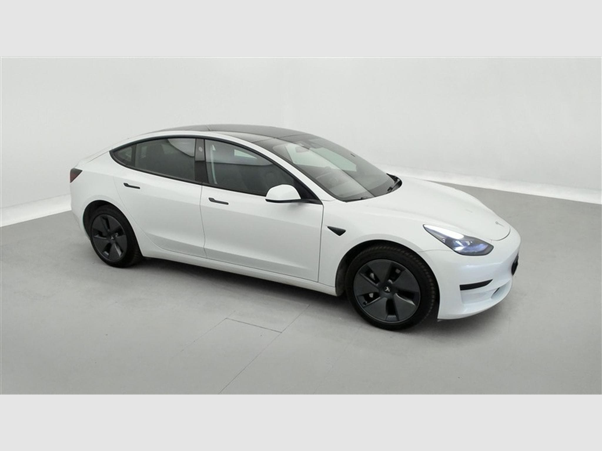 Tesla Model 3 60 kWh Standard Plus NAVI / FULL LED / CUIR / PANO (2023) - Photo 24