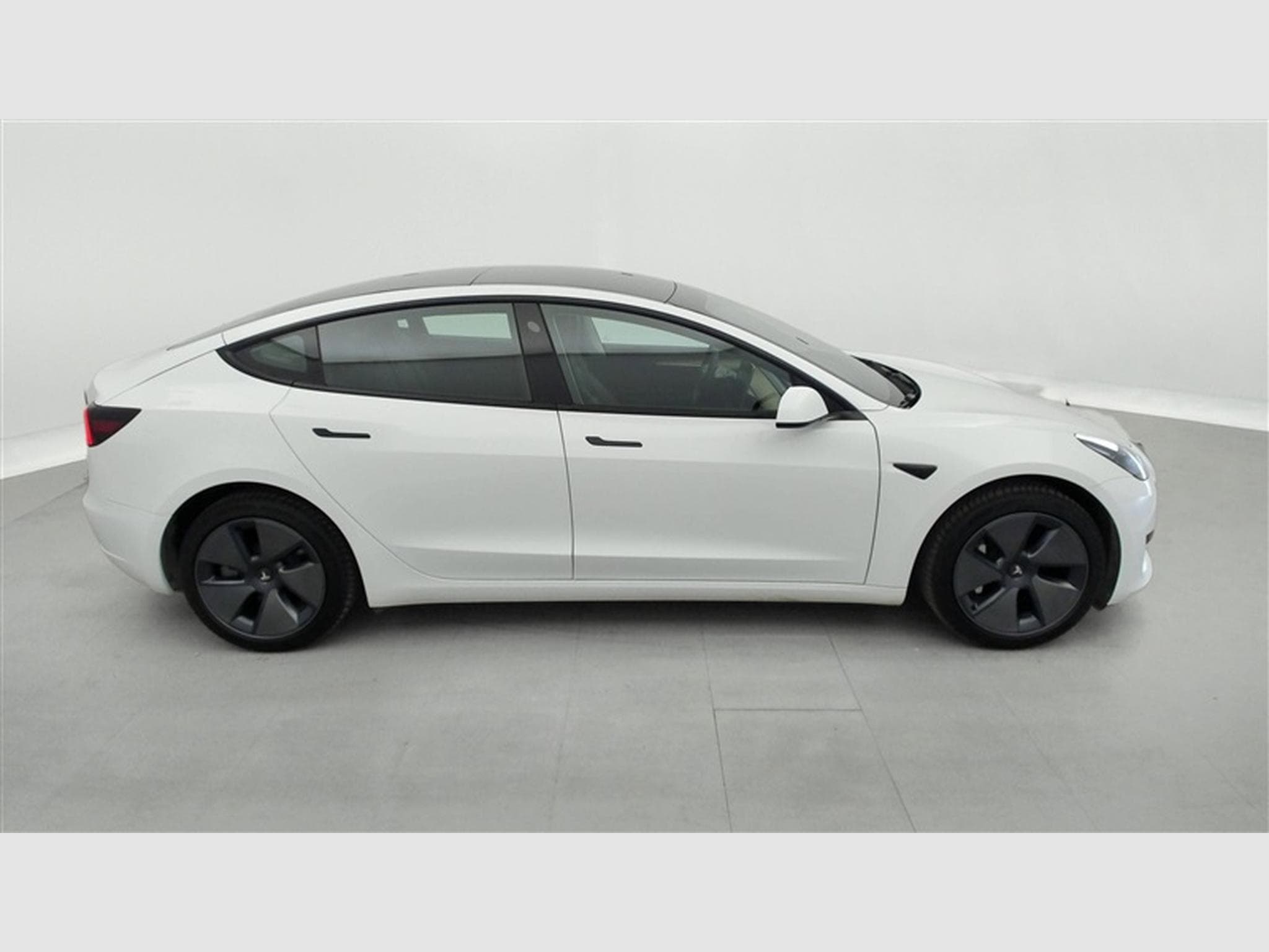 Tesla Model 3 60 kWh Standard Plus NAVI / FULL LED / CUIR / PANO (2023) - Photo 25