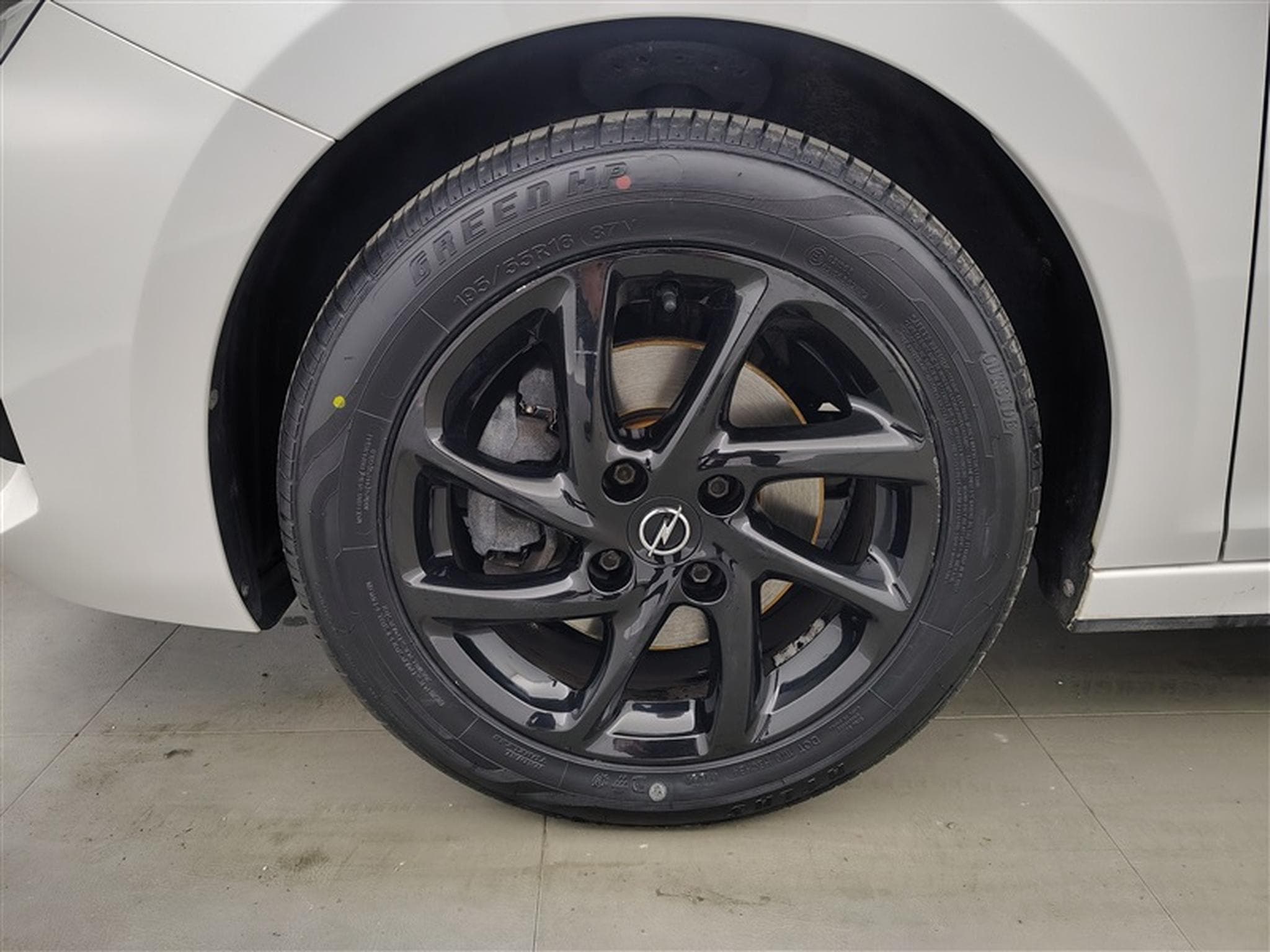 Opel Corsa 1.2 Turbo 100Cv GS Line S-CUIR / NAVI / CARPLAY (2022) - Photo 6